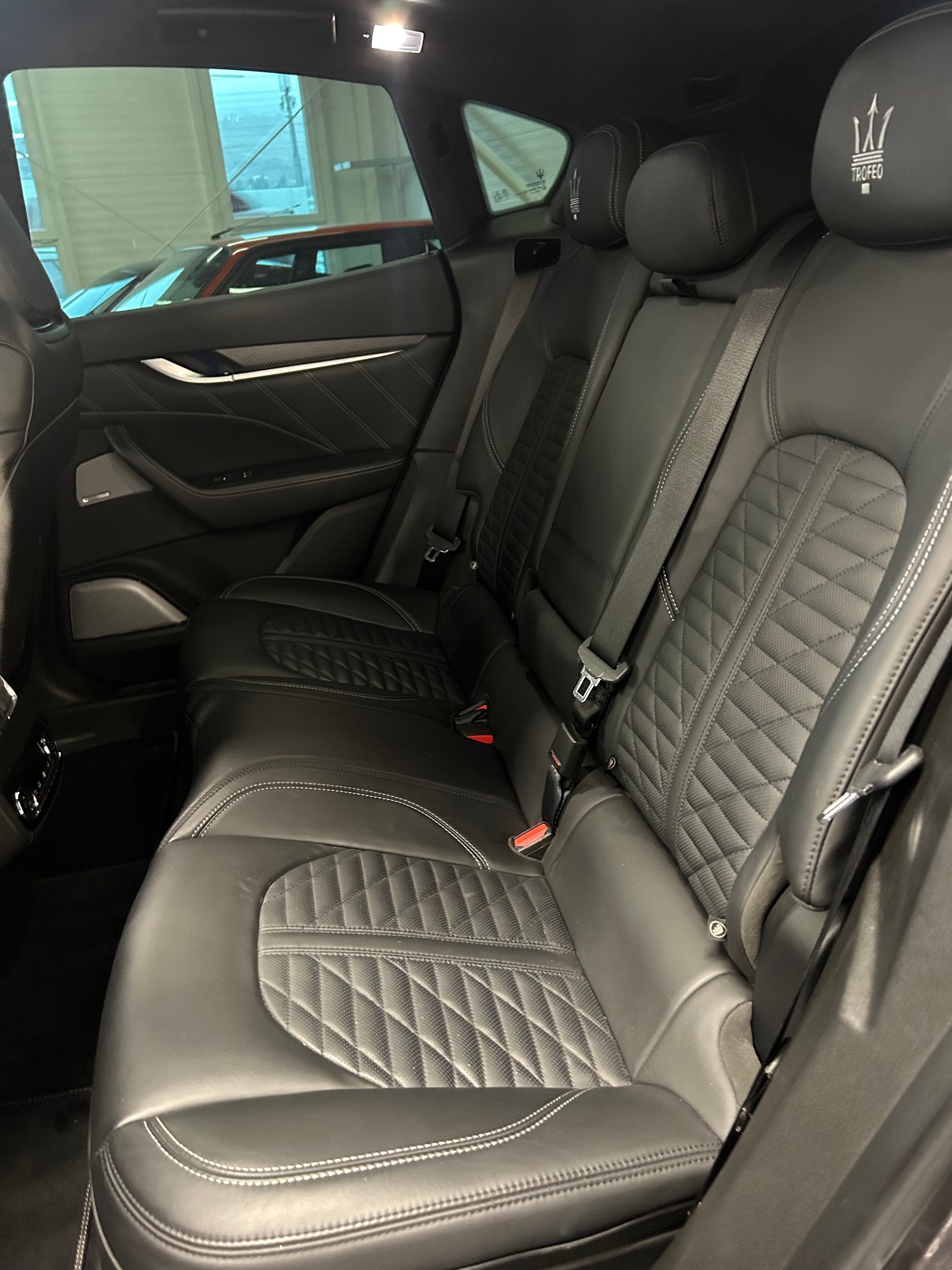 MASERATI Levante 3.8 V8 Trofeo Q4 Automatica-image-21