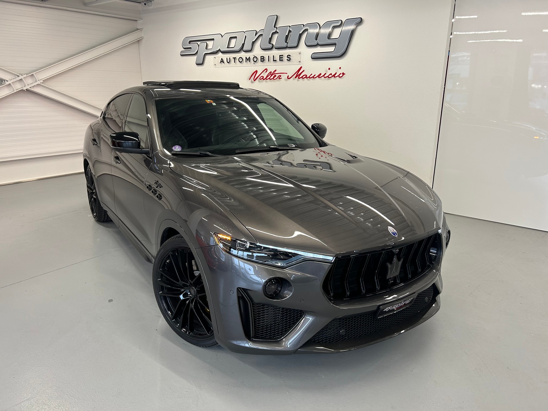 MASERATI Levante 3.8 V8 Trofeo Q4 Automatica-image-0
