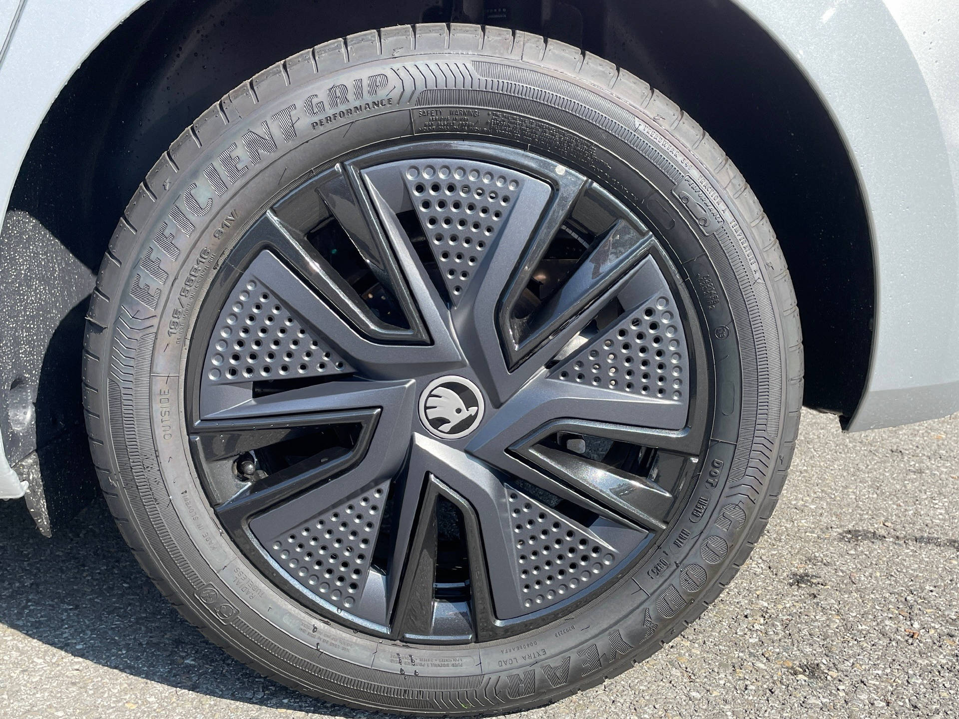 SKODA Fabia 1.0 TSI Selection DSG-image-9