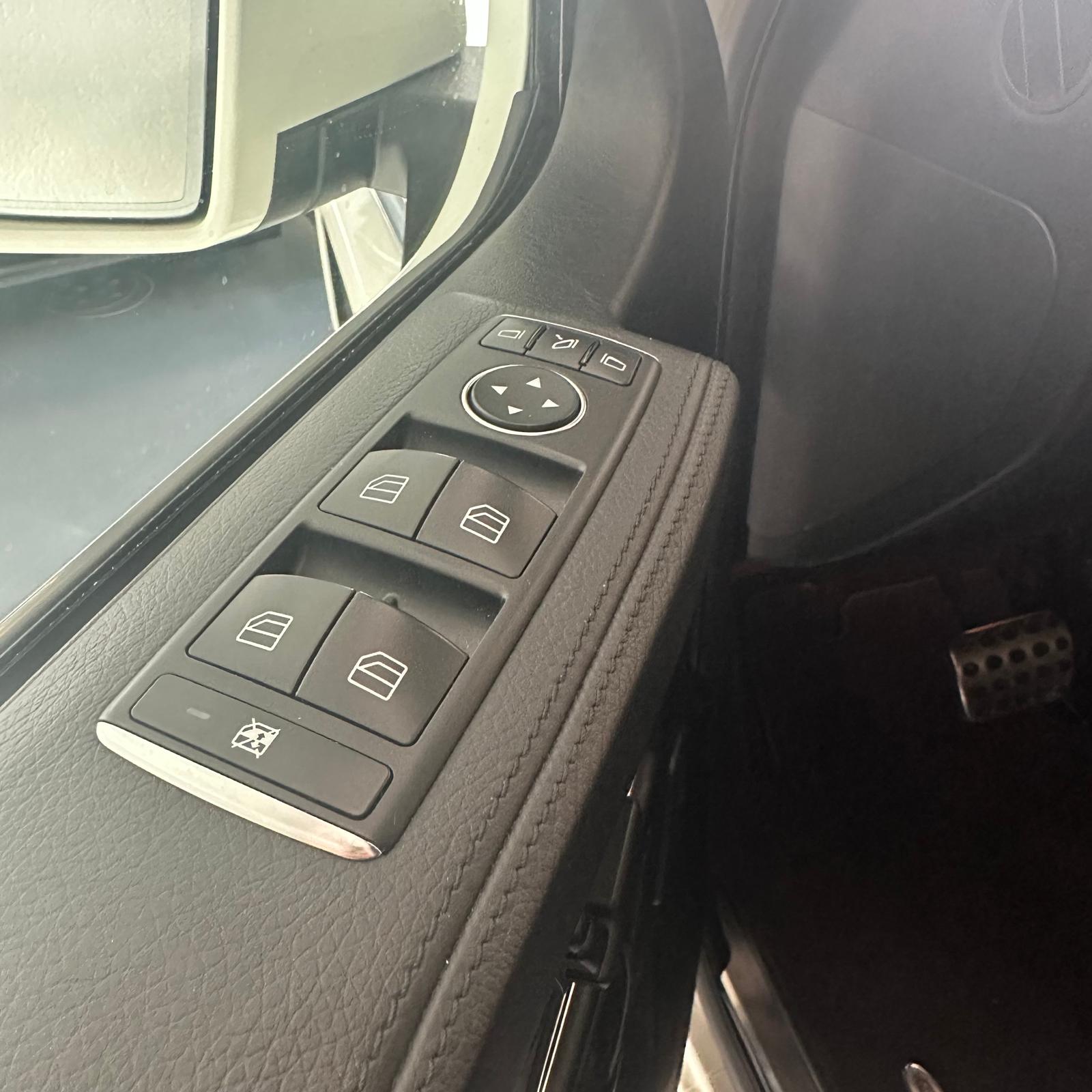 MERCEDES-BENZ G 350 BlueTEC 7G-Tronic-image-19