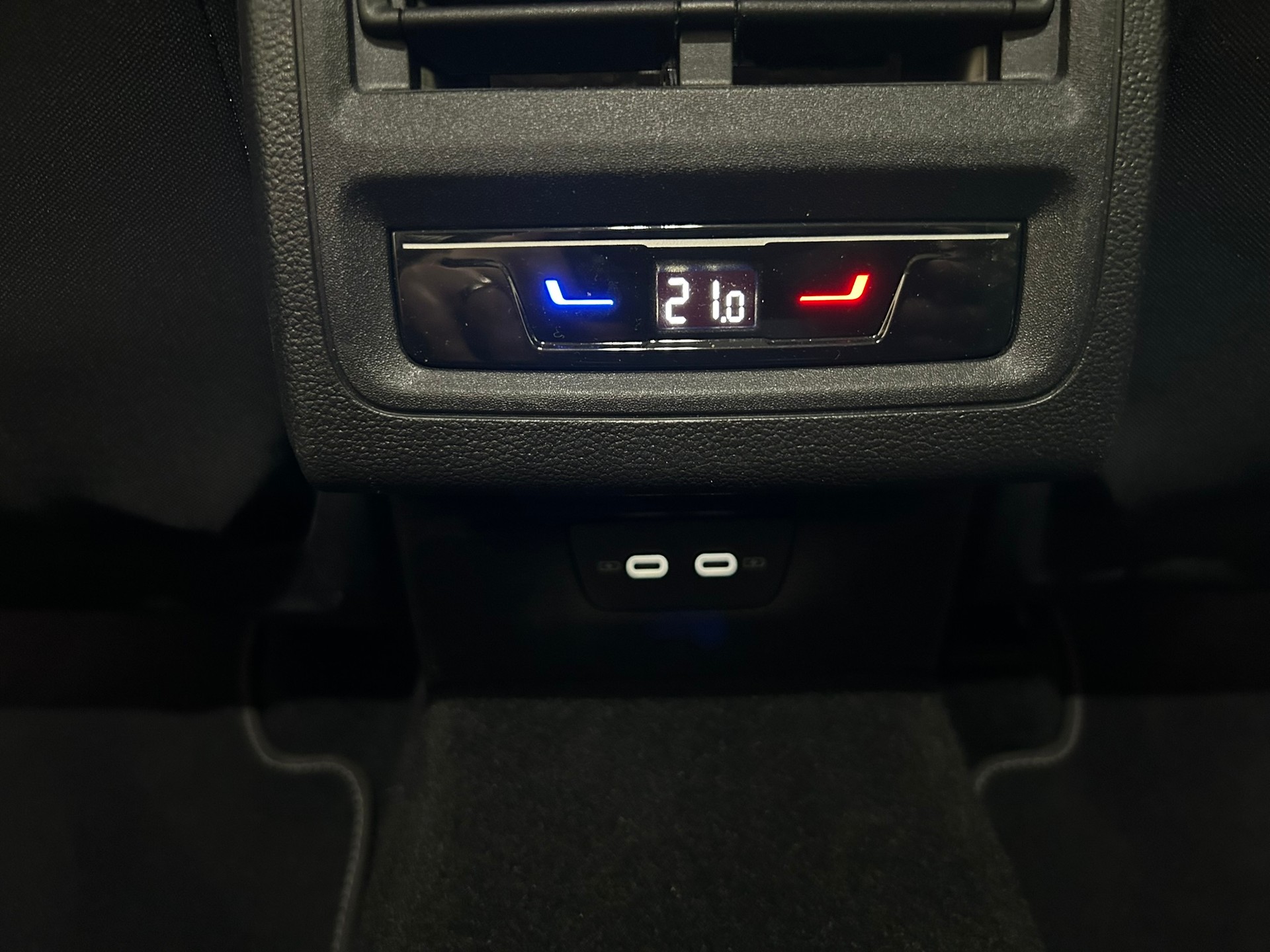 VW Golf VIII 2.0 TSI Style DSG 4Motion – Allrad, Power & Top Ausstattung!-image-13