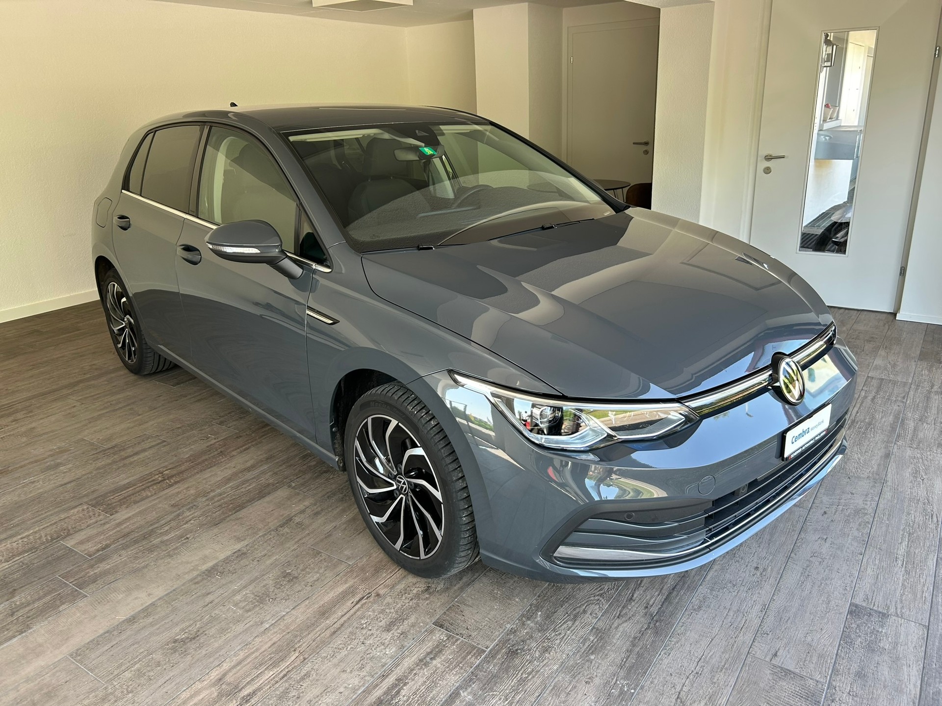 VW Golf VIII 2.0 TSI Style DSG 4Motion – Allrad, Power & Top Ausstattung!-image-7