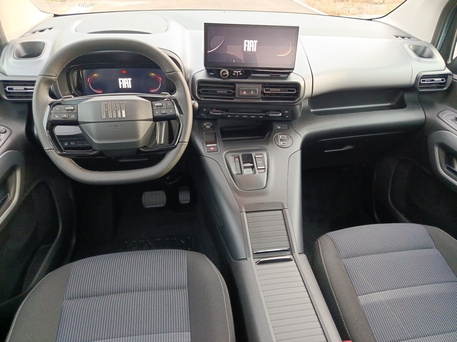 FIAT E-Doblò Elektro 100kW Lounge-image-8