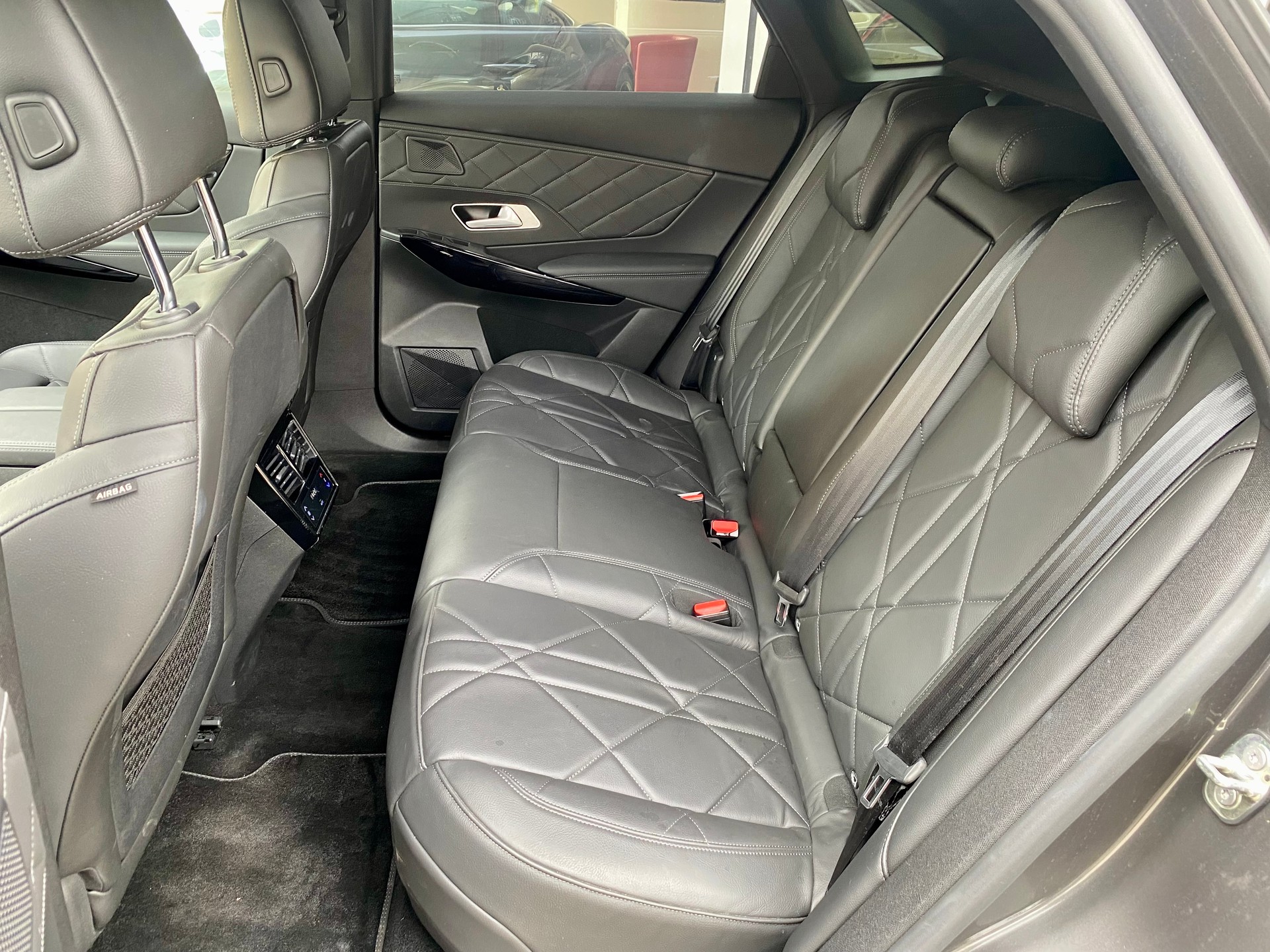 DS AUTOMOBILES DS 7 Crossback E-Tense 300 SO Chic-image-6
