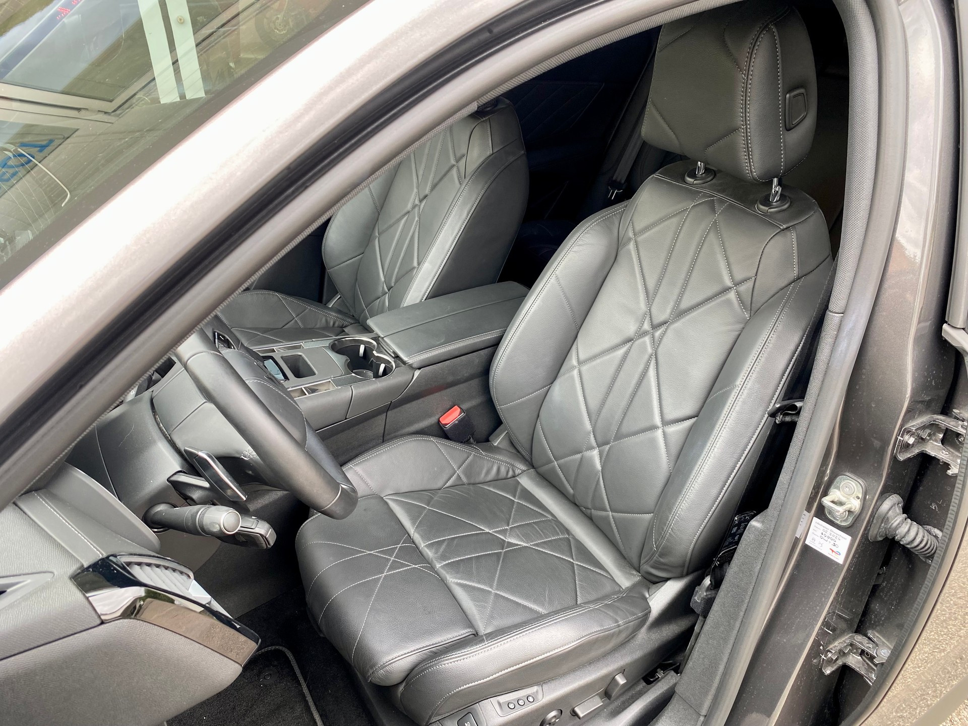 DS AUTOMOBILES DS 7 Crossback E-Tense 300 SO Chic-image-3