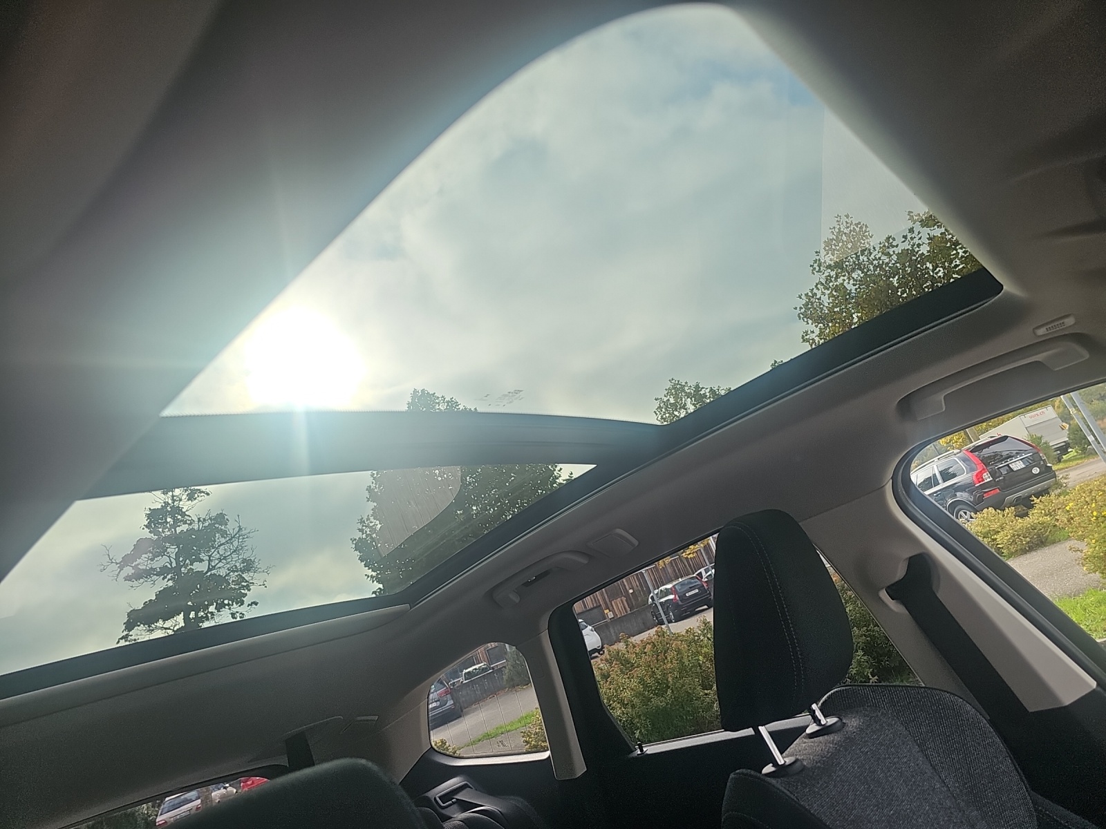 BMW X1 xDrive 23d 48V-image-18
