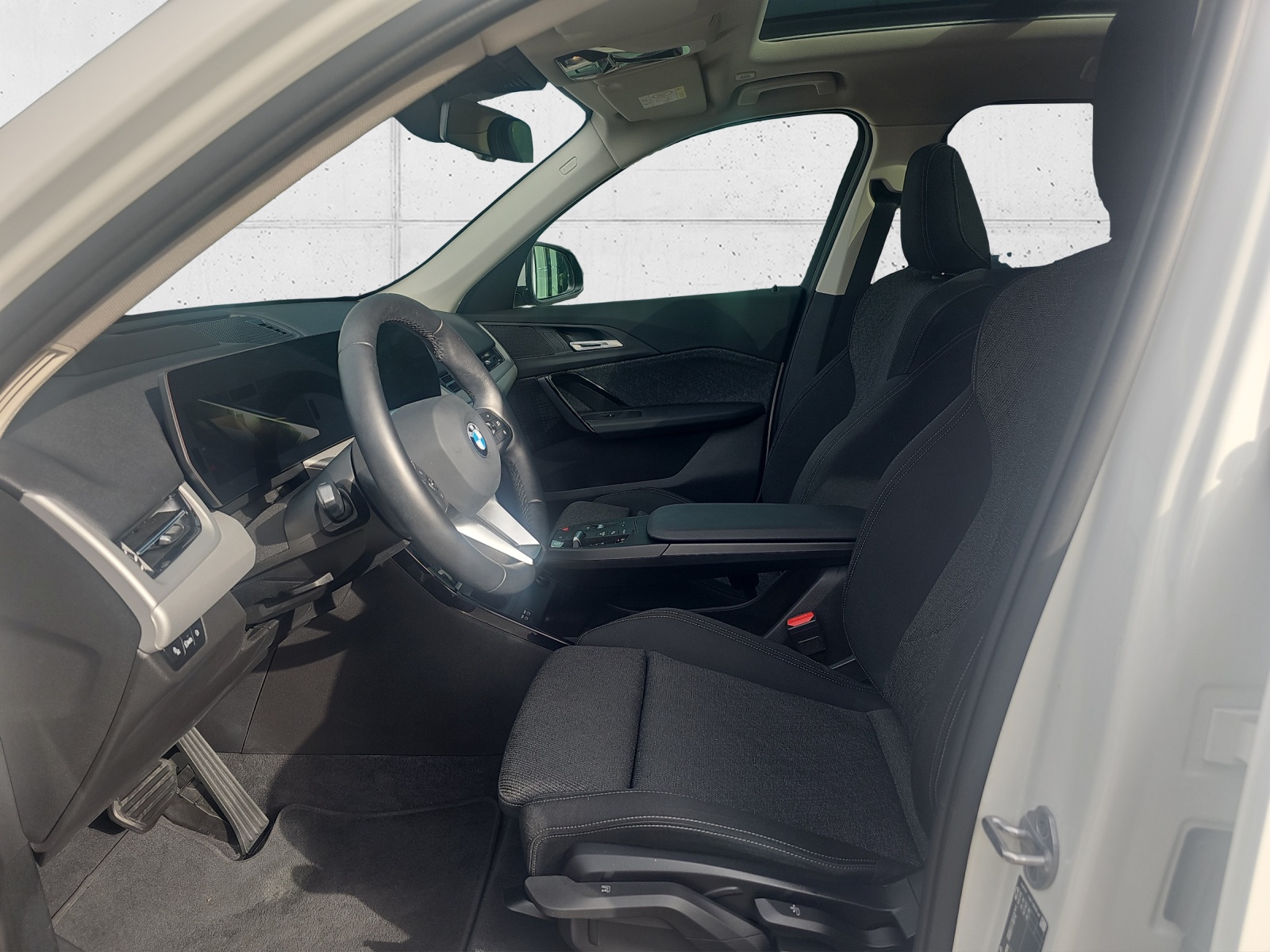 BMW X1 xDrive 23d 48V-image-9