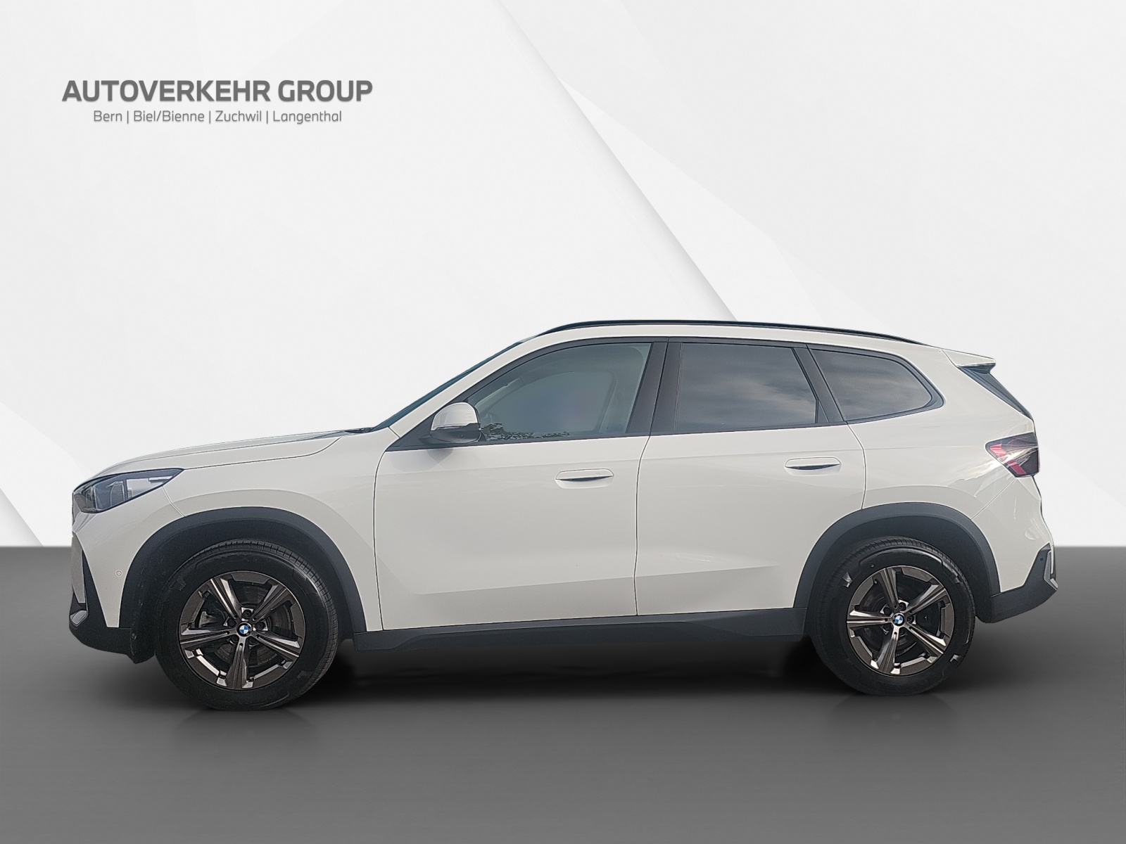 BMW X1 xDrive 23d 48V-image-2