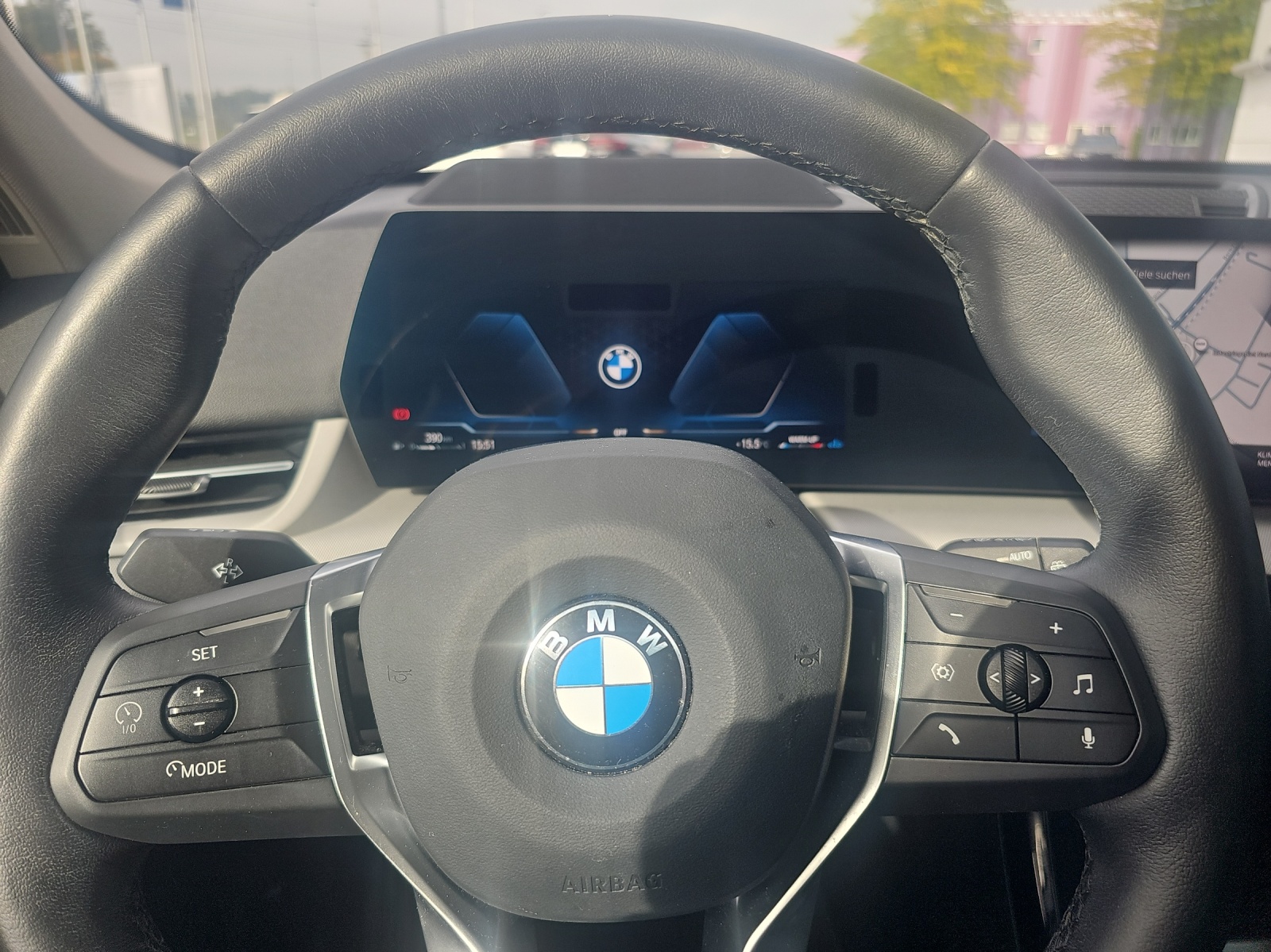 BMW X1 xDrive 23d 48V-image-12
