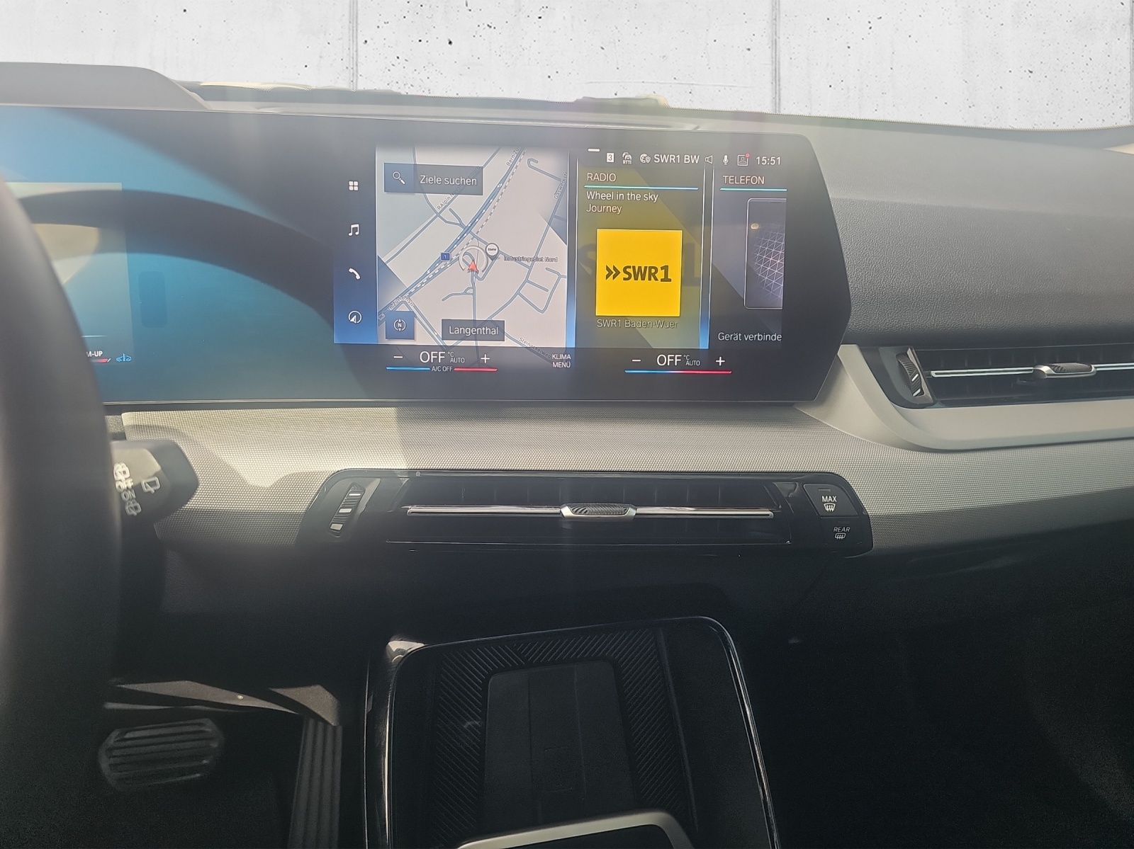 BMW X1 xDrive 23d 48V-image-11