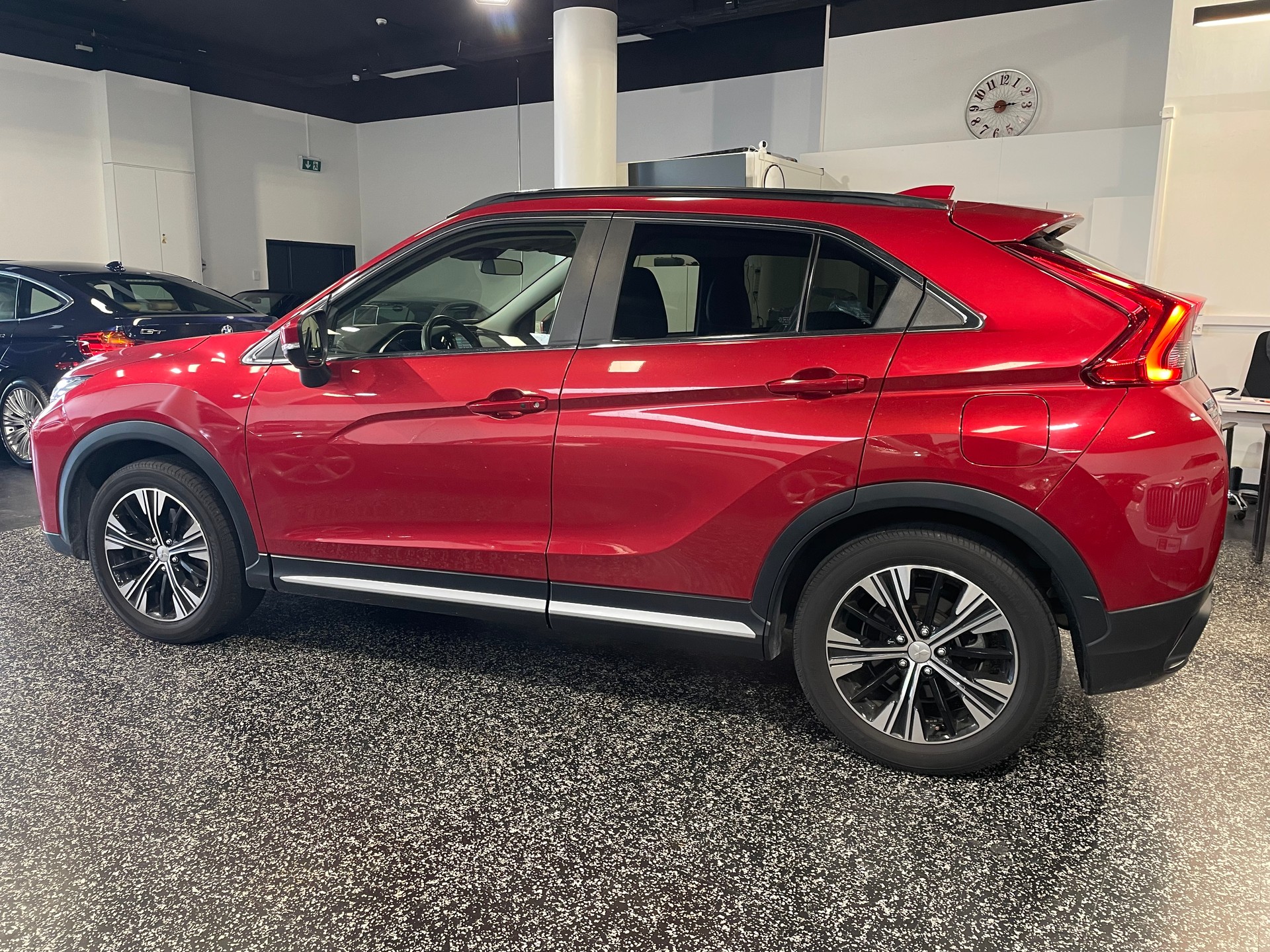 MITSUBISHI Eclipse Cross 1.5 T-Mivec Diamond 4WD CVT-image-1