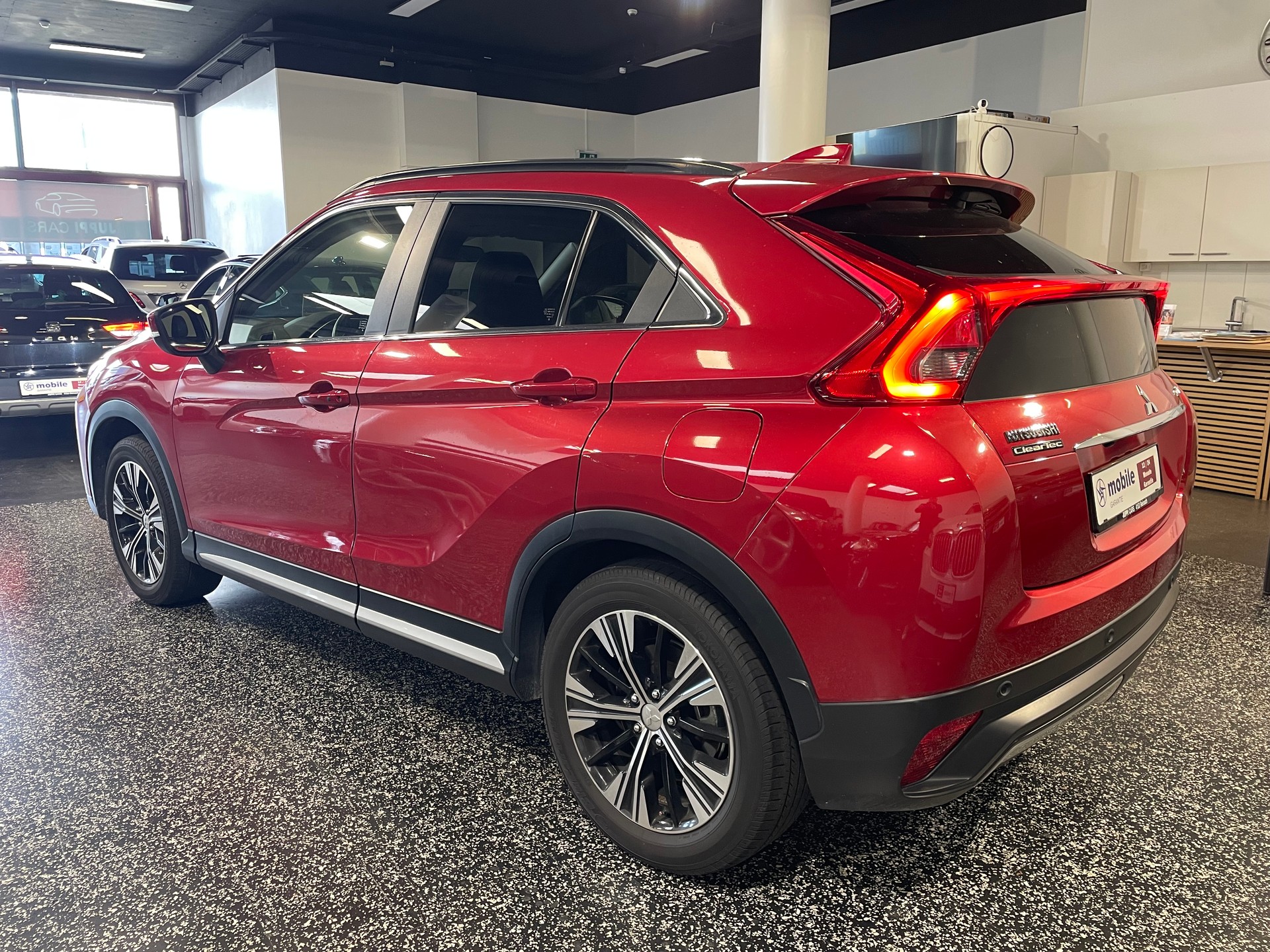MITSUBISHI Eclipse Cross 1.5 T-Mivec Diamond 4WD CVT-image-2