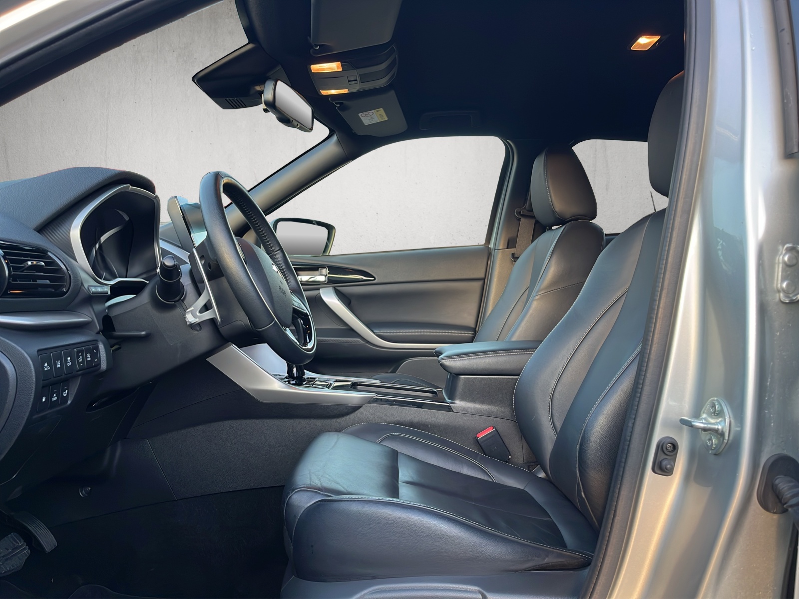 MITSUBISHI Eclipse Cross 2.4 PHEV Instyle 4x4-image-8