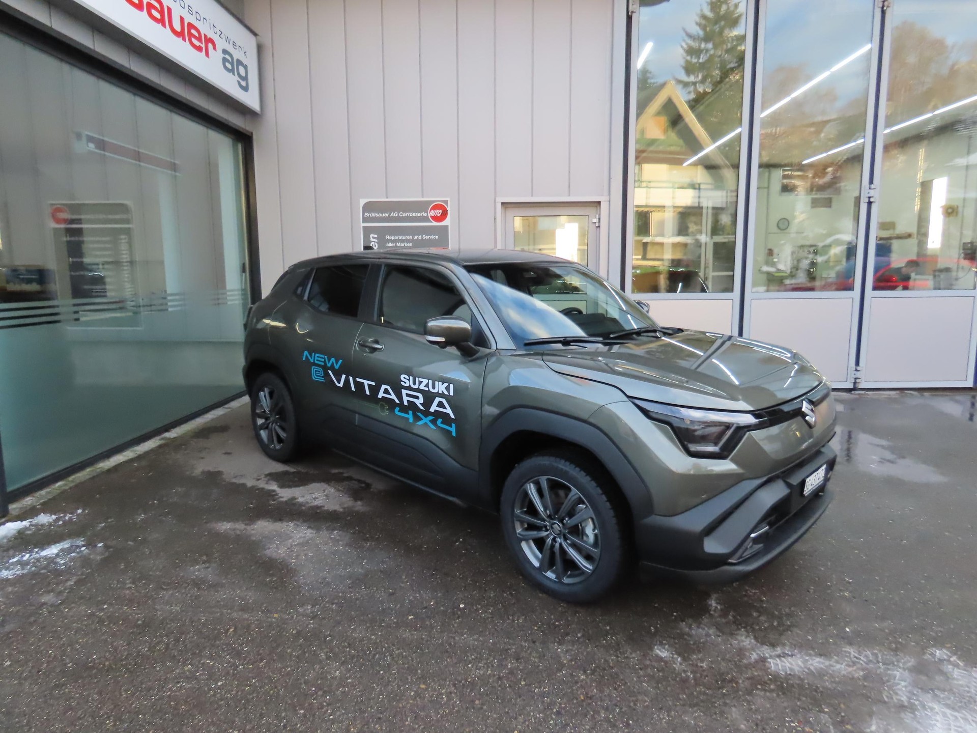 SUZUKI e Vitara Compact Top 4x4-showroom-element-2