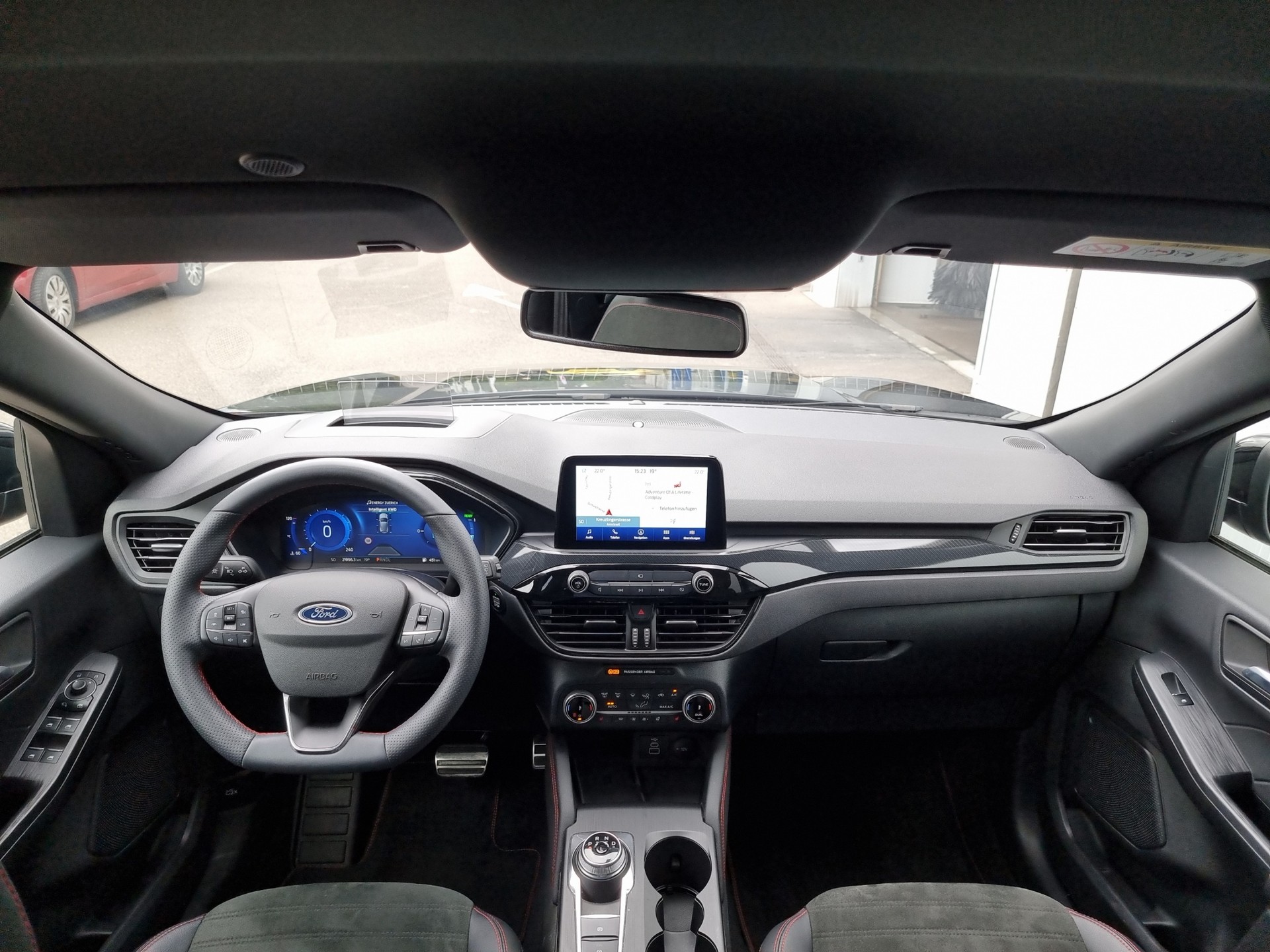 FORD Kuga 2.5 Hybrid ST-Line X 4x4-image-5