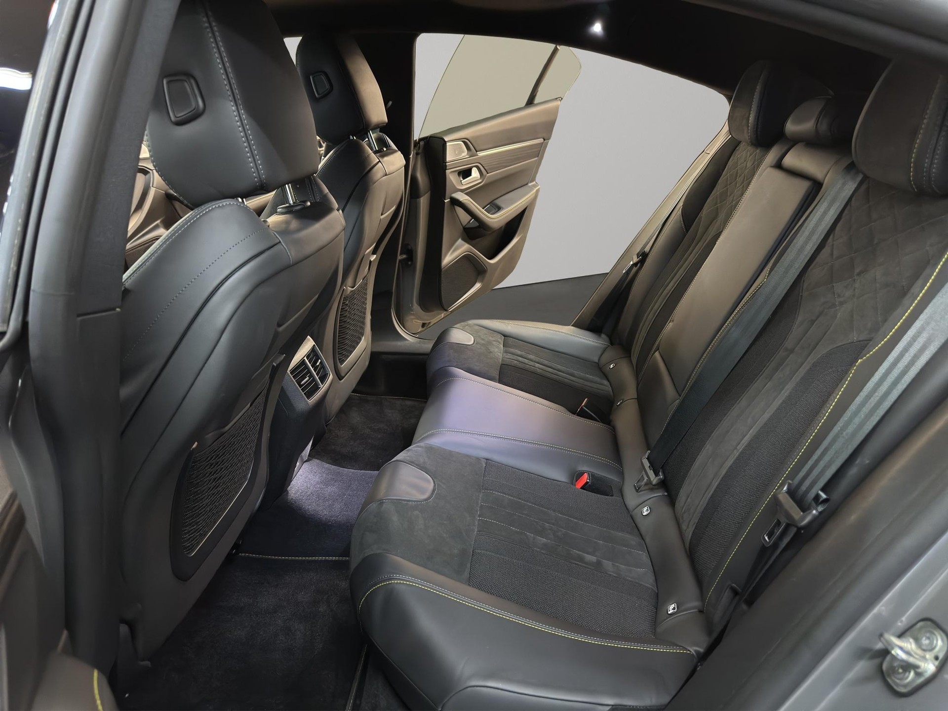 PEUGEOT 508 1.6 Plug-in Hybrid4 PSE-image-10