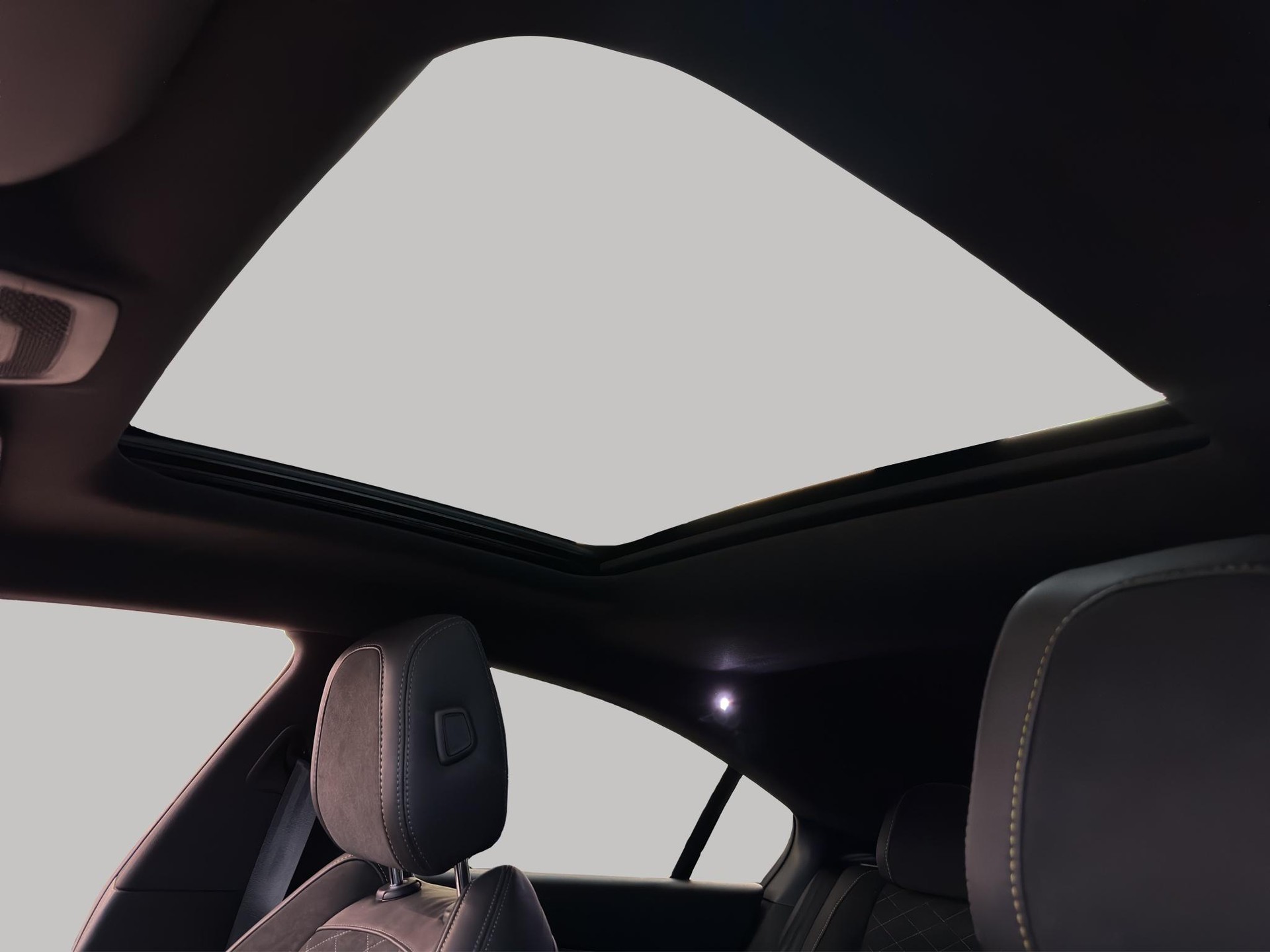 PEUGEOT 508 1.6 Plug-in Hybrid4 PSE-image-15