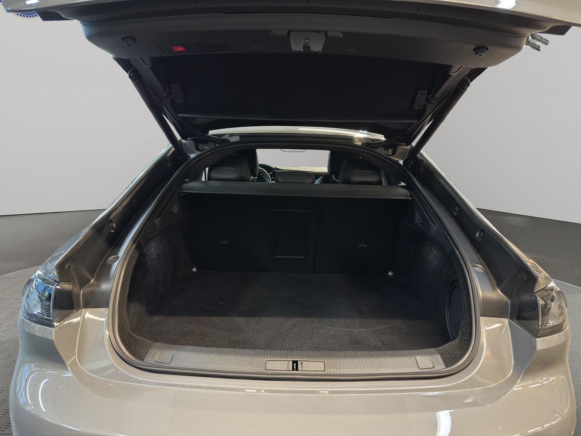 PEUGEOT 508 1.6 Plug-in Hybrid4 PSE-image-13