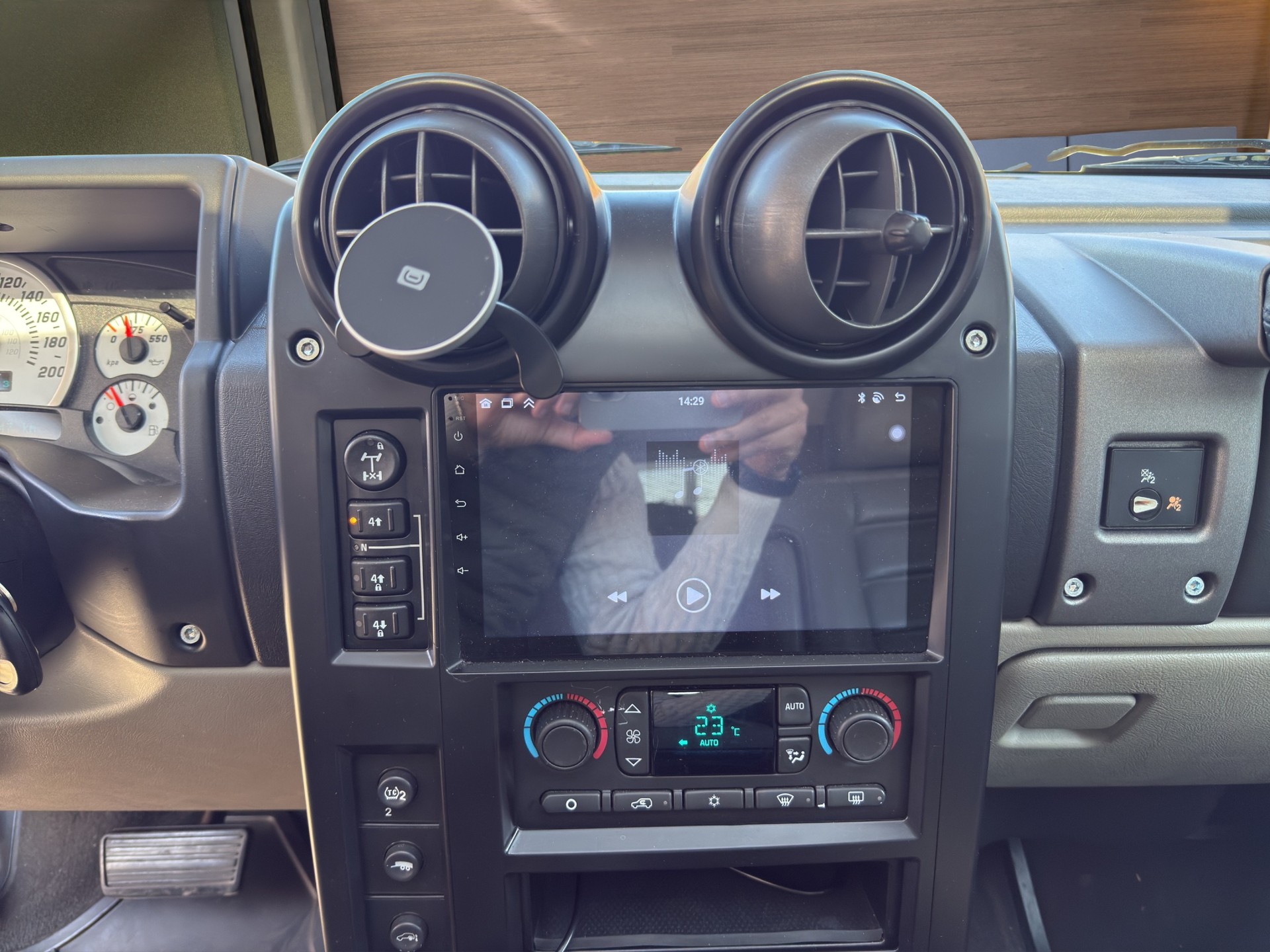 HUMMER H2 6.0-image-12