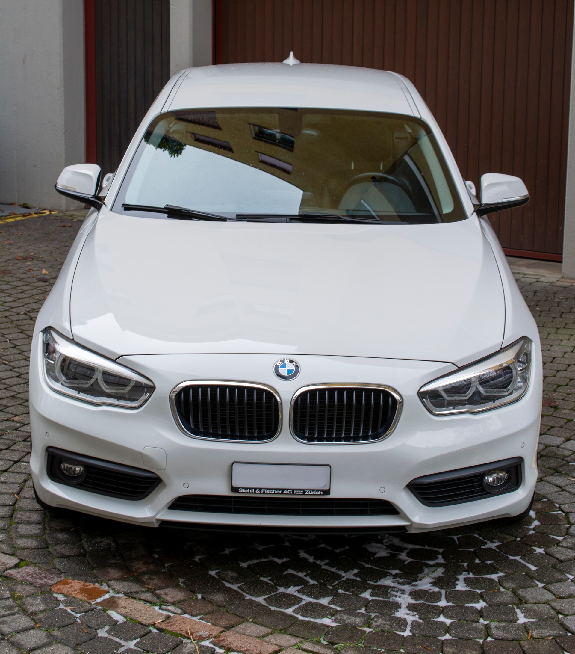 BMW 120d Sport Line Steptronic-image-1