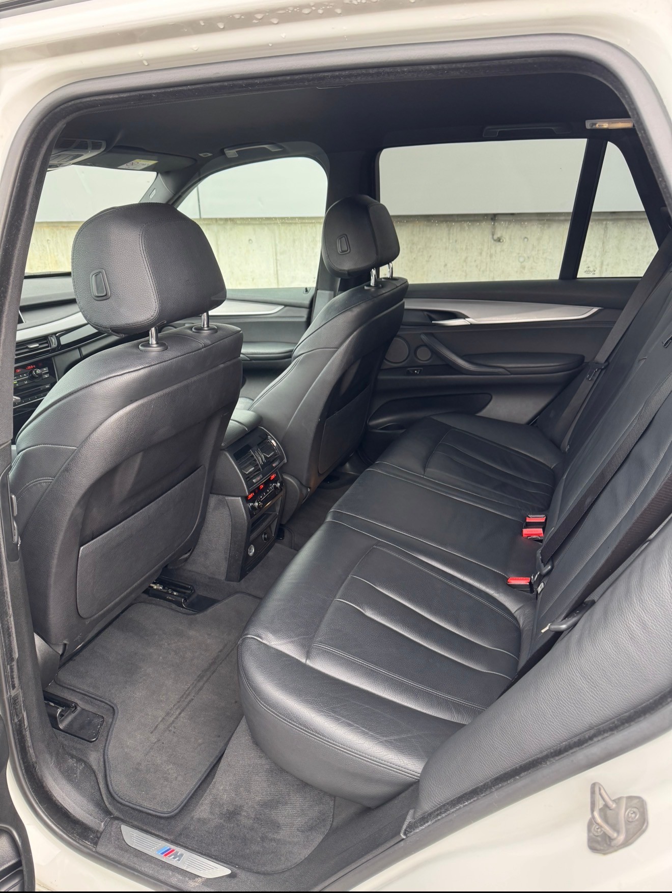 BMW X5 xDrive M50d M-Sport Steptronic-image-9