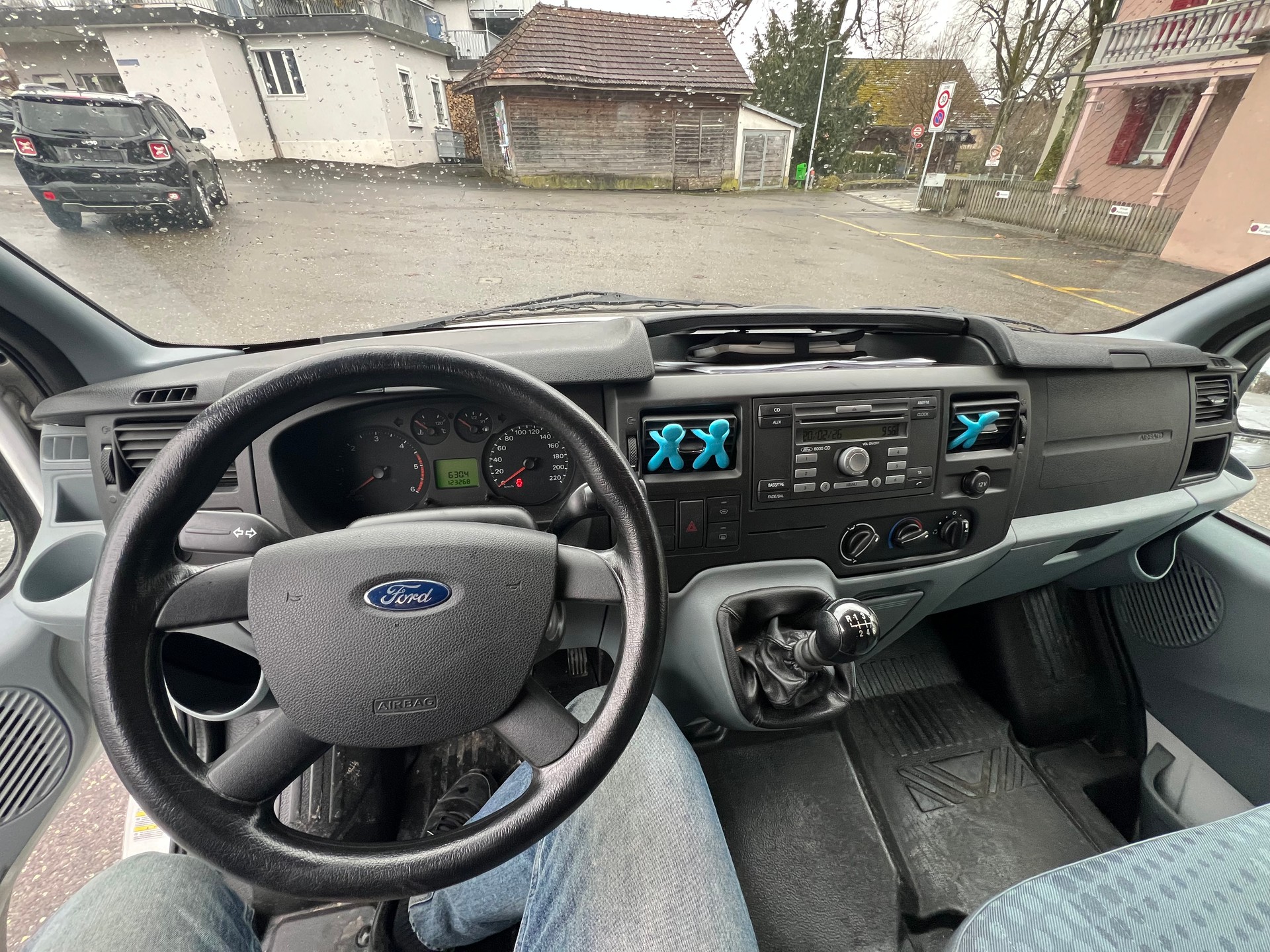 FORD Transit 280S-image-10