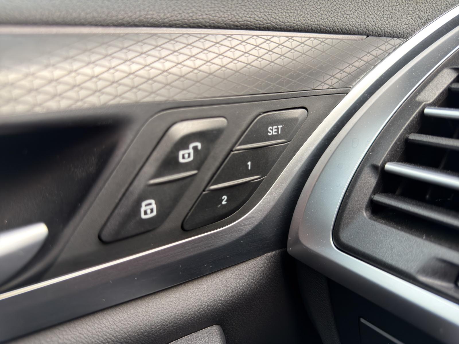 BMW X4 M40i 48V Steptronic-image-19