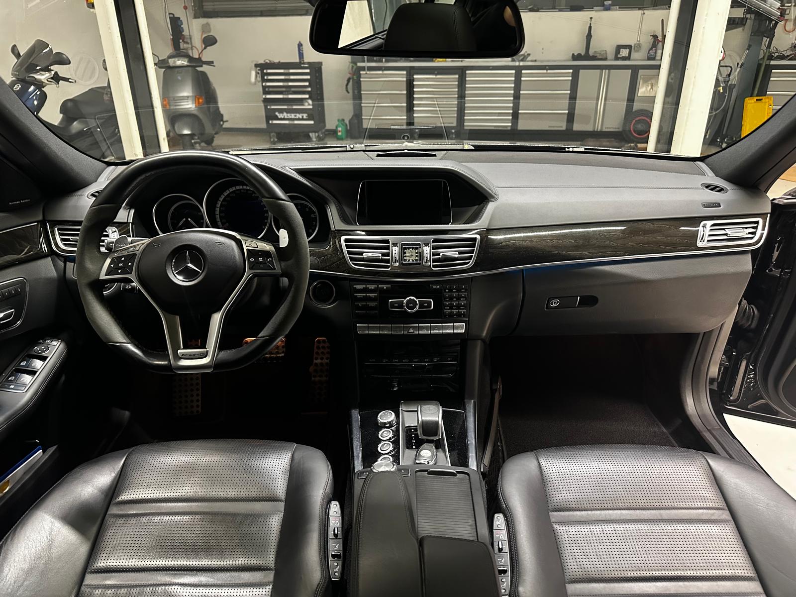 MERCEDES-BENZ E 63 AMG 4-Matic-image-6