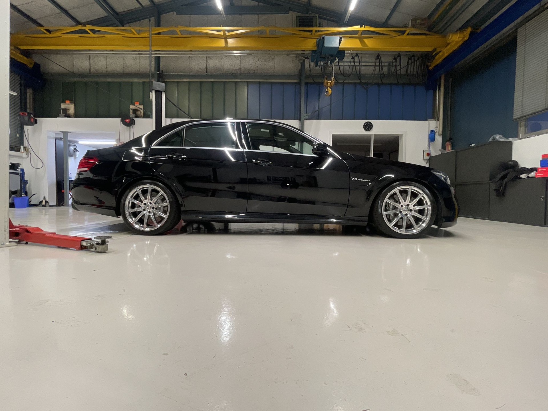 MERCEDES-BENZ E 63 AMG 4-Matic-image-1