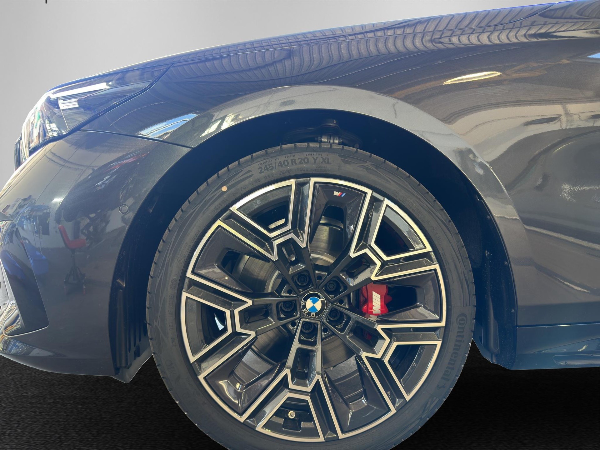 BMW 520d xDrive Touring M Sport Pro-image-10