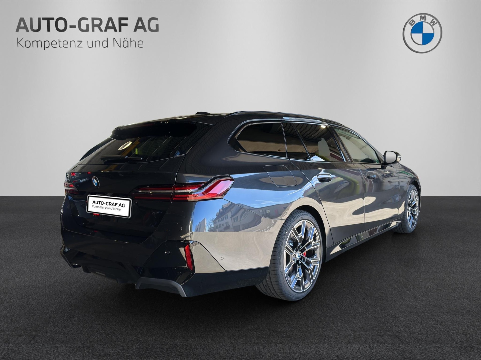 BMW 520d xDrive Touring M Sport Pro-image-4