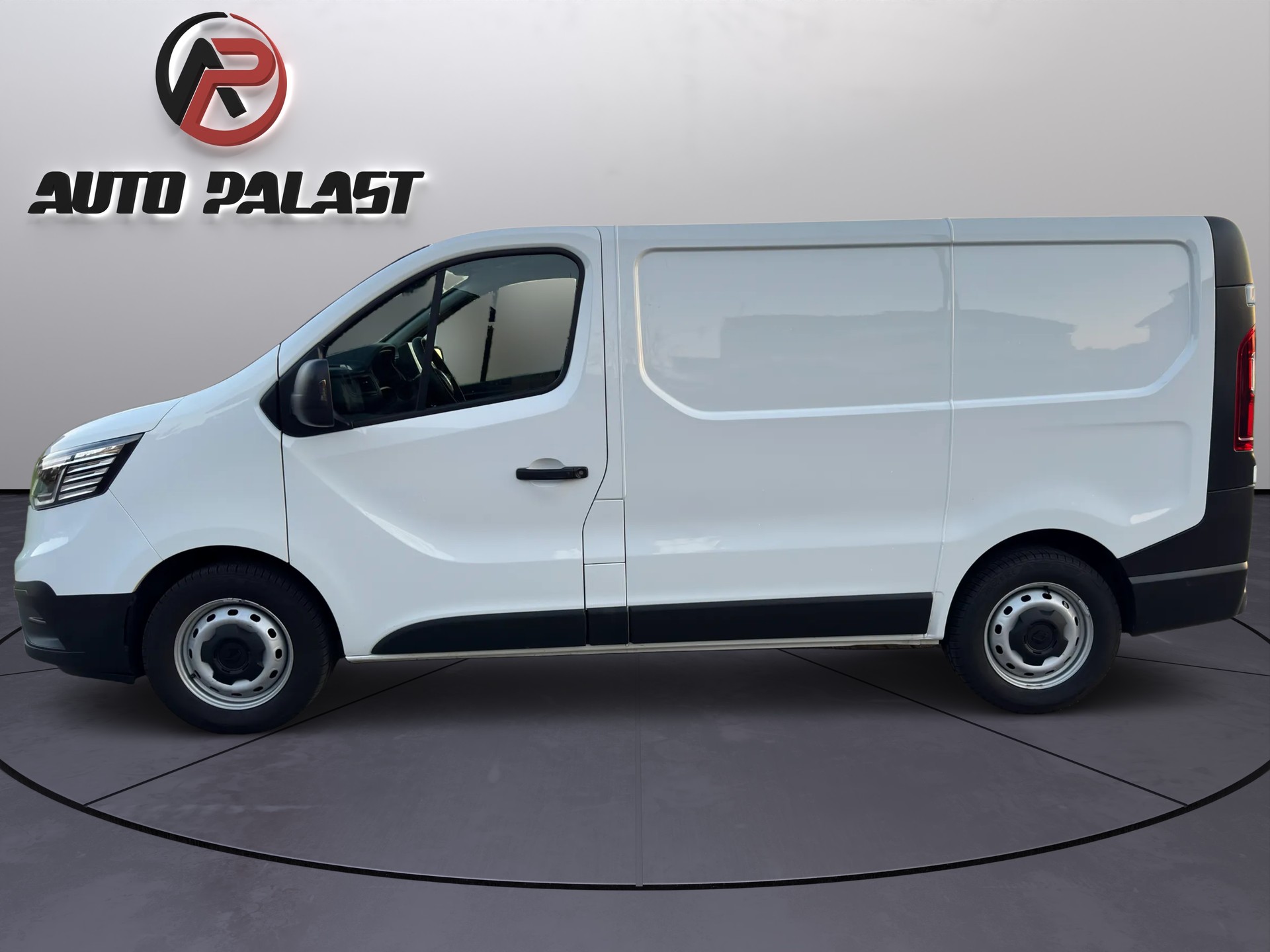 RENAULT Trafic 2.0 Blue dCi 150 Advance L1H1 EDC EN-image-2