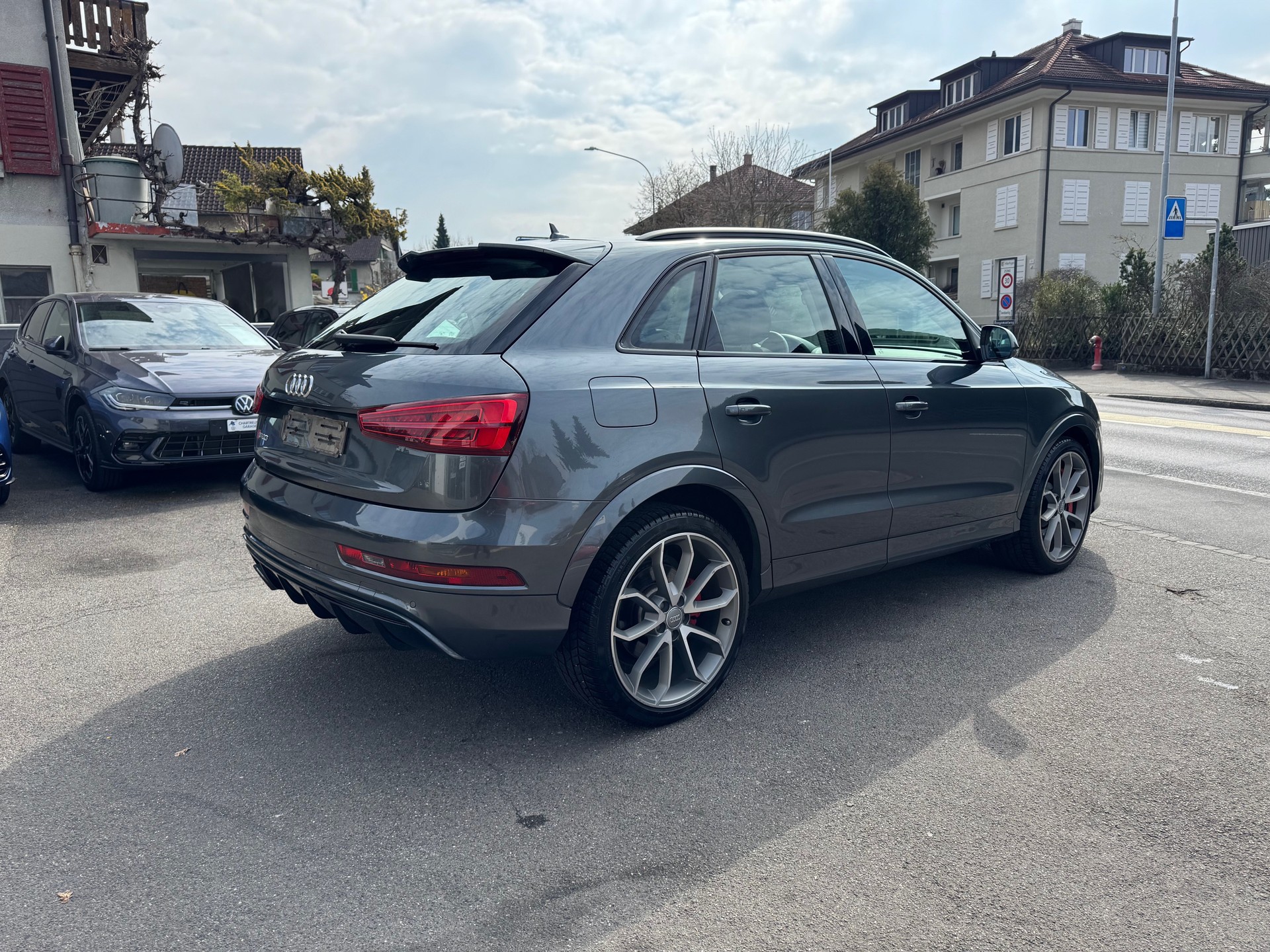 AUDI RS Q3 408PS 2.5 TFSI quattro S-tronic-image-6
