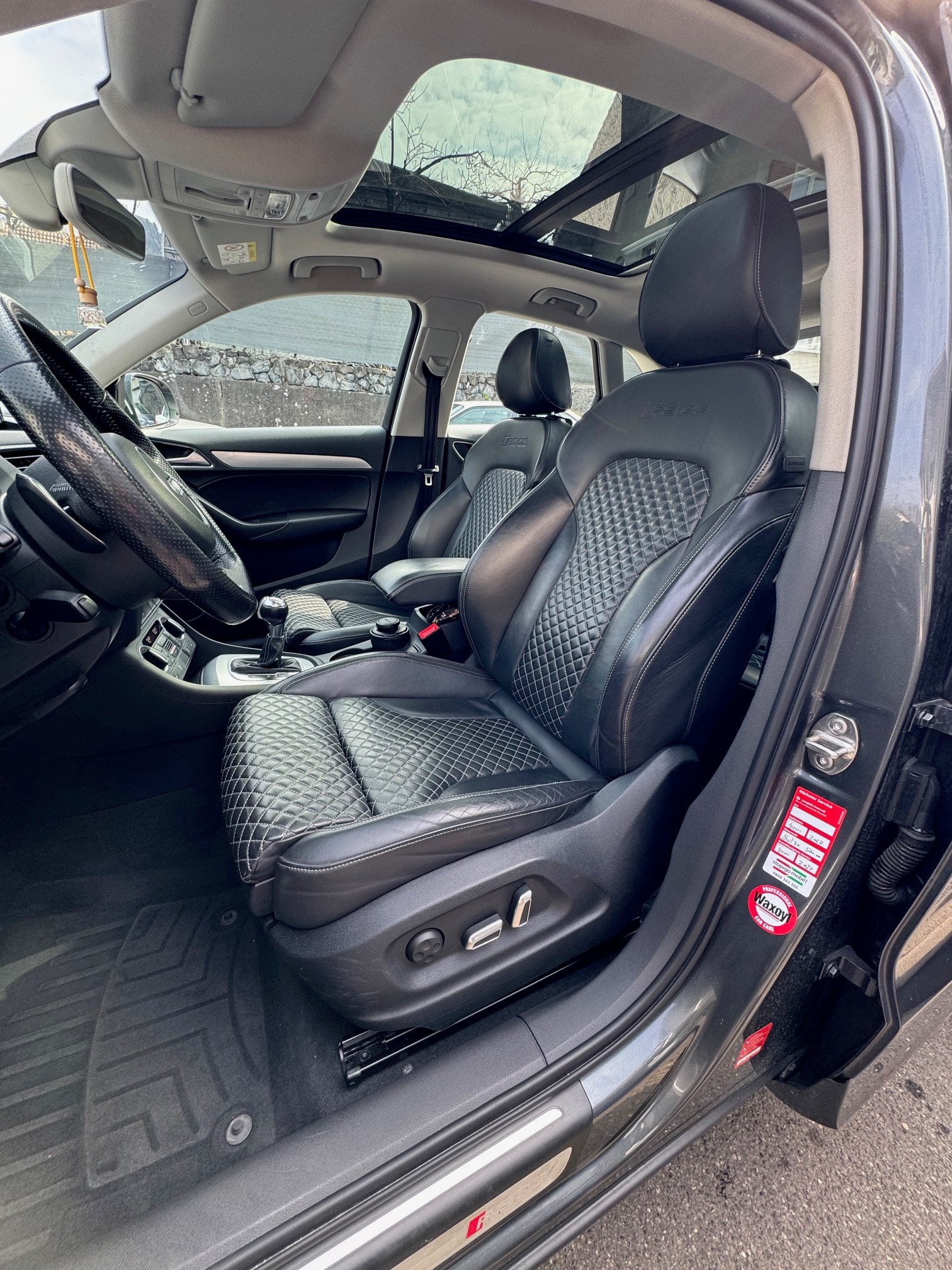 AUDI RS Q3 408PS 2.5 TFSI quattro S-tronic-image-23