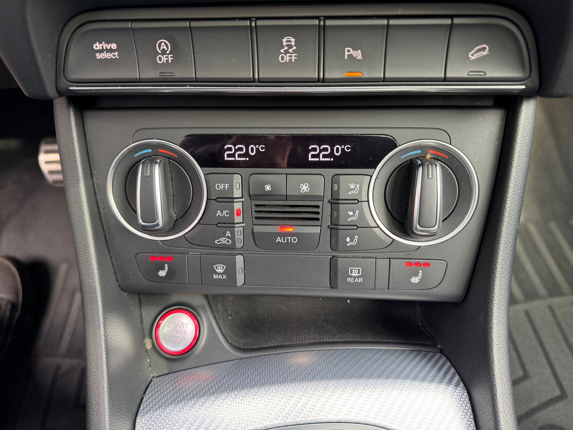 AUDI RS Q3 408PS 2.5 TFSI quattro S-tronic-image-16