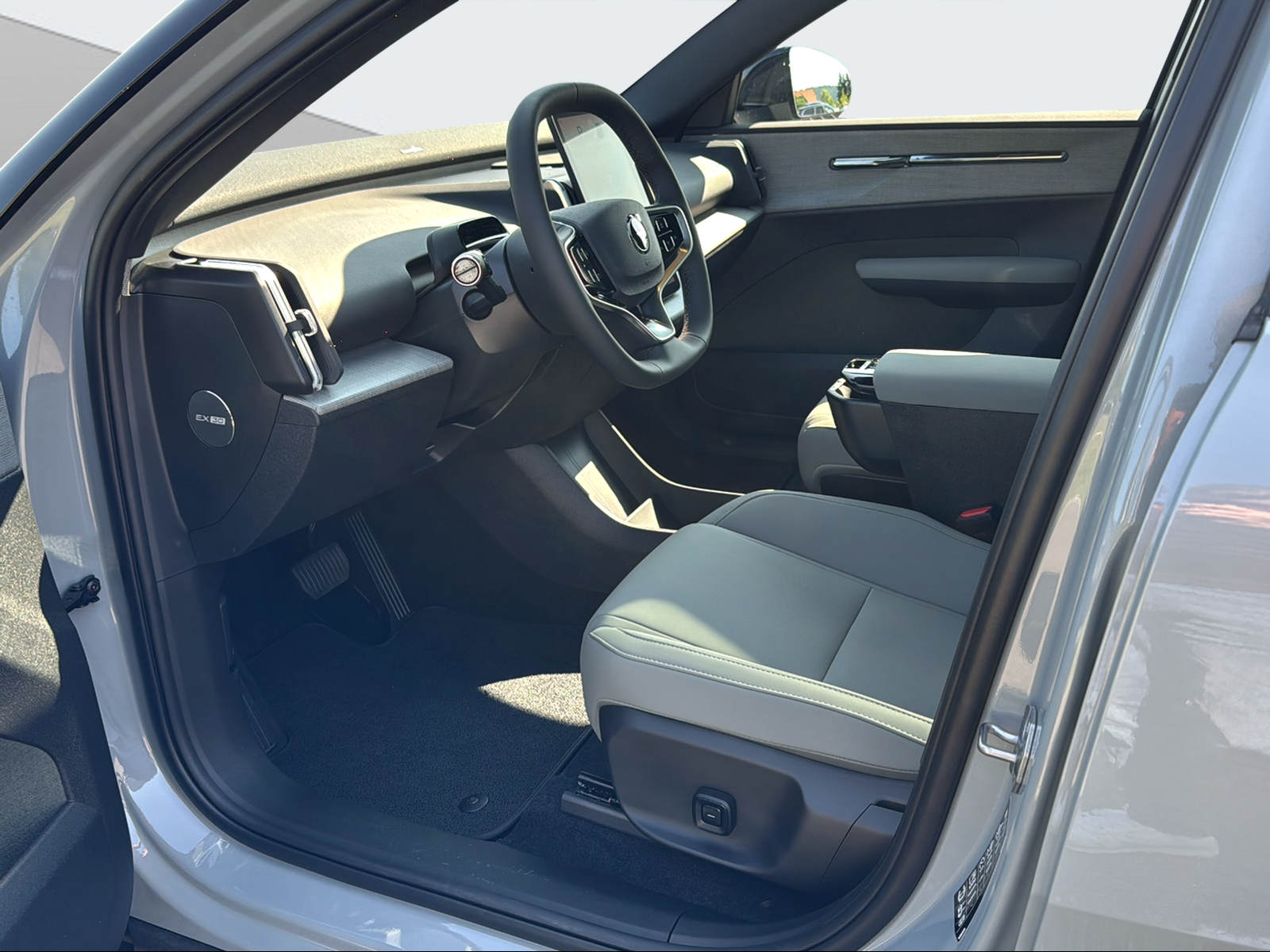 VOLVO EX 30 CC E60 Twin Performance AWD-image-9
