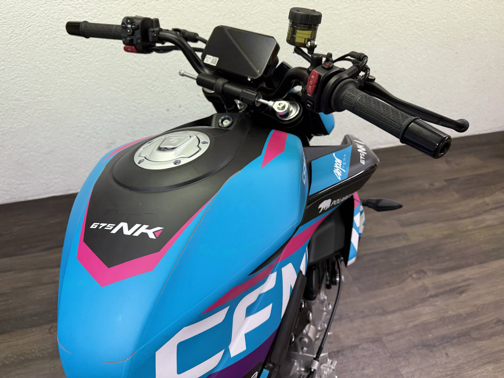 CF MOTO 675NK Spezialfolierung Moto2-image-5