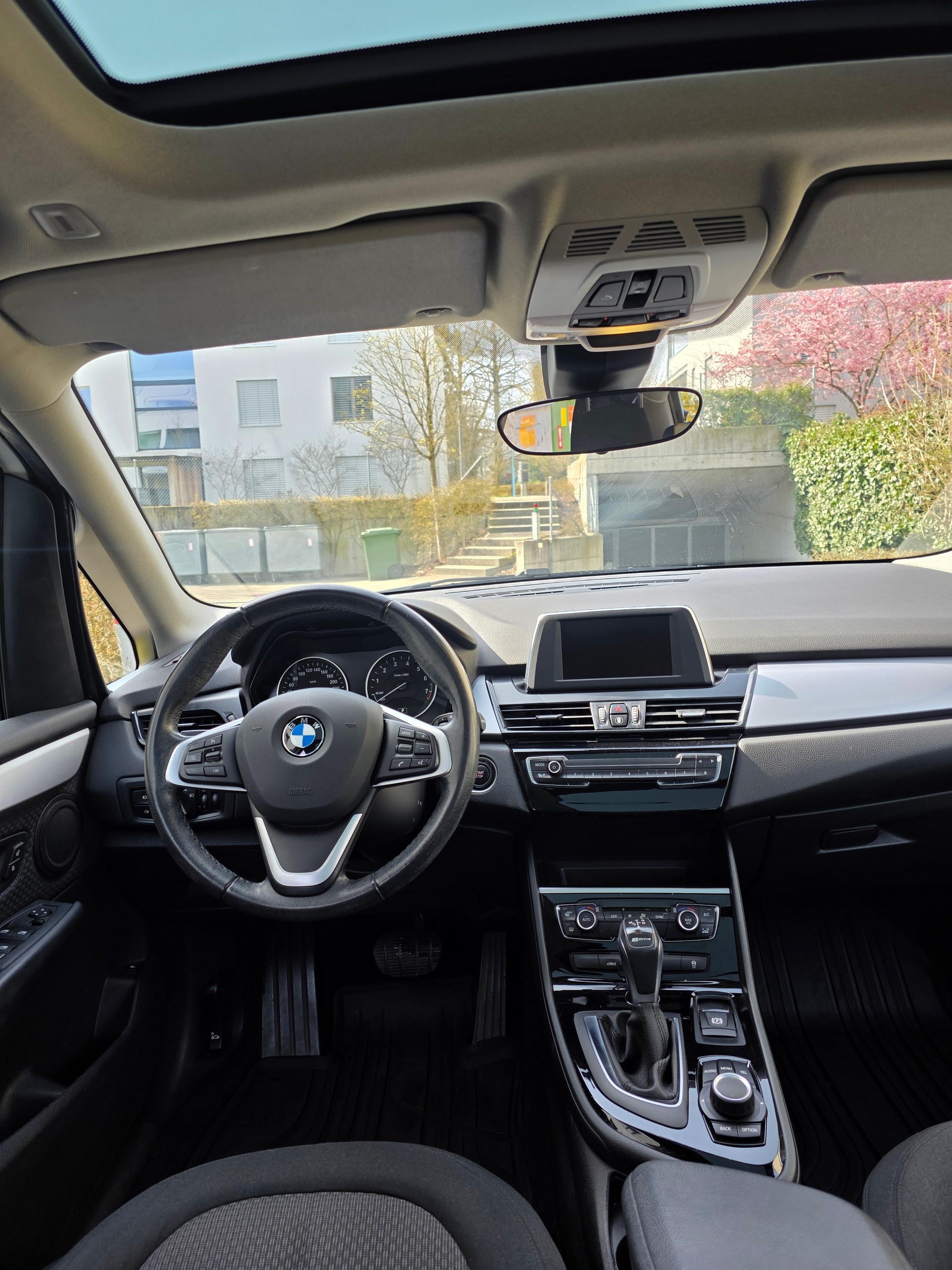 BMW 225xe iPerformance Active Tourer Steptronic-image-9