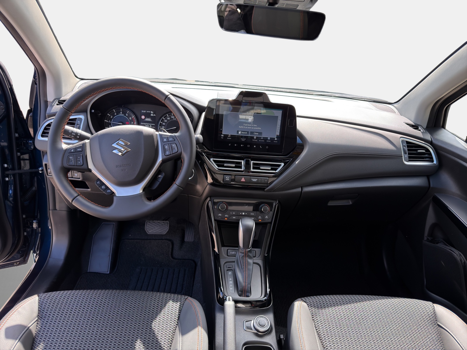 SUZUKI S-Cross 1.4T/110 Black Edition Top Hybrid 4x4-image-14