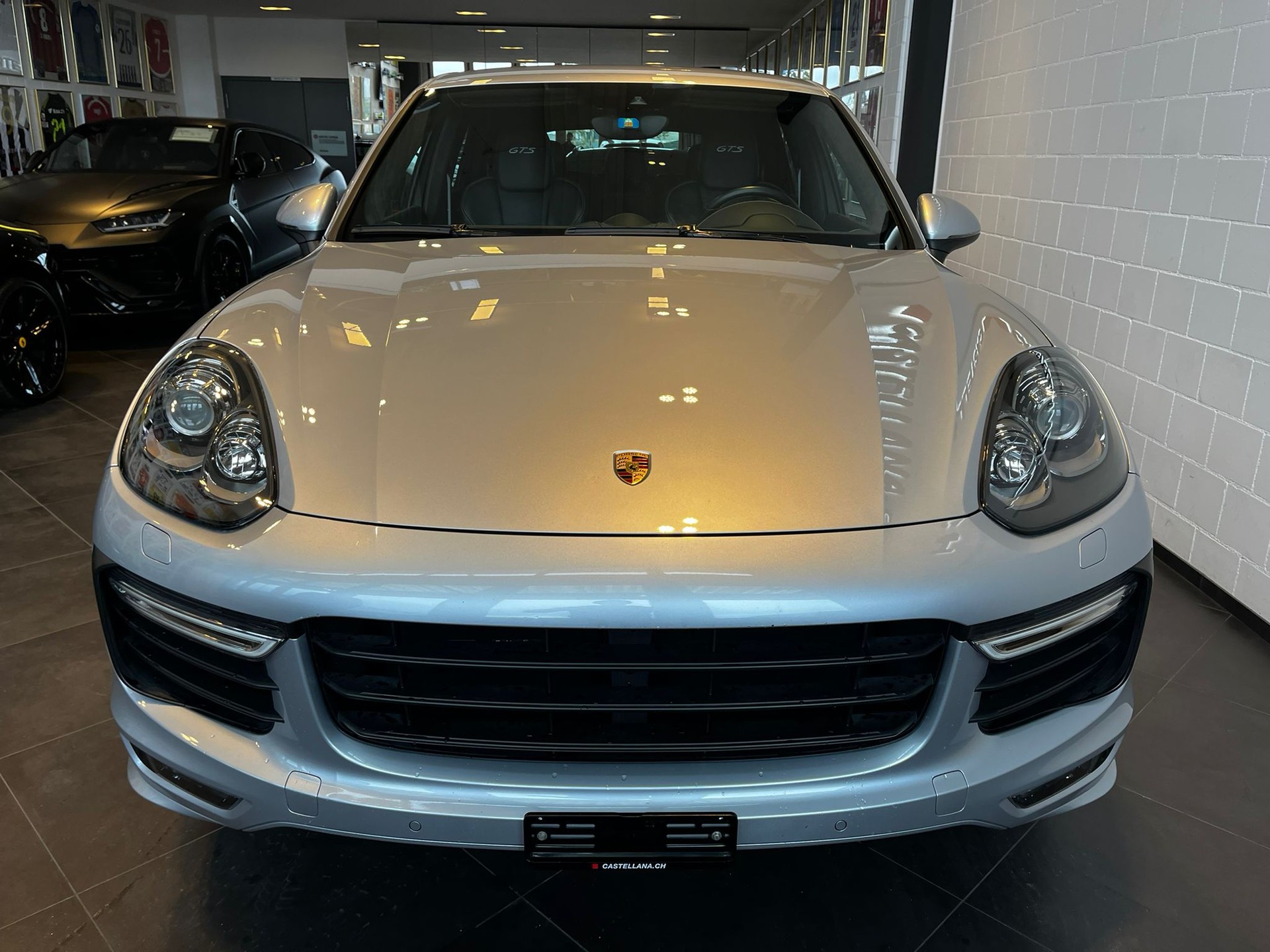 PORSCHE Cayenne GTS-image-2