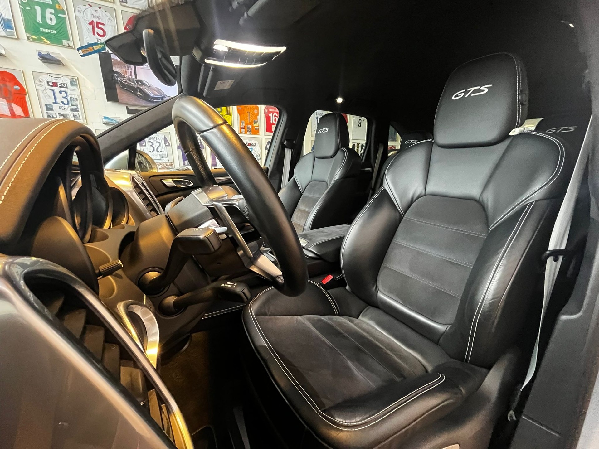 PORSCHE Cayenne GTS-image-13