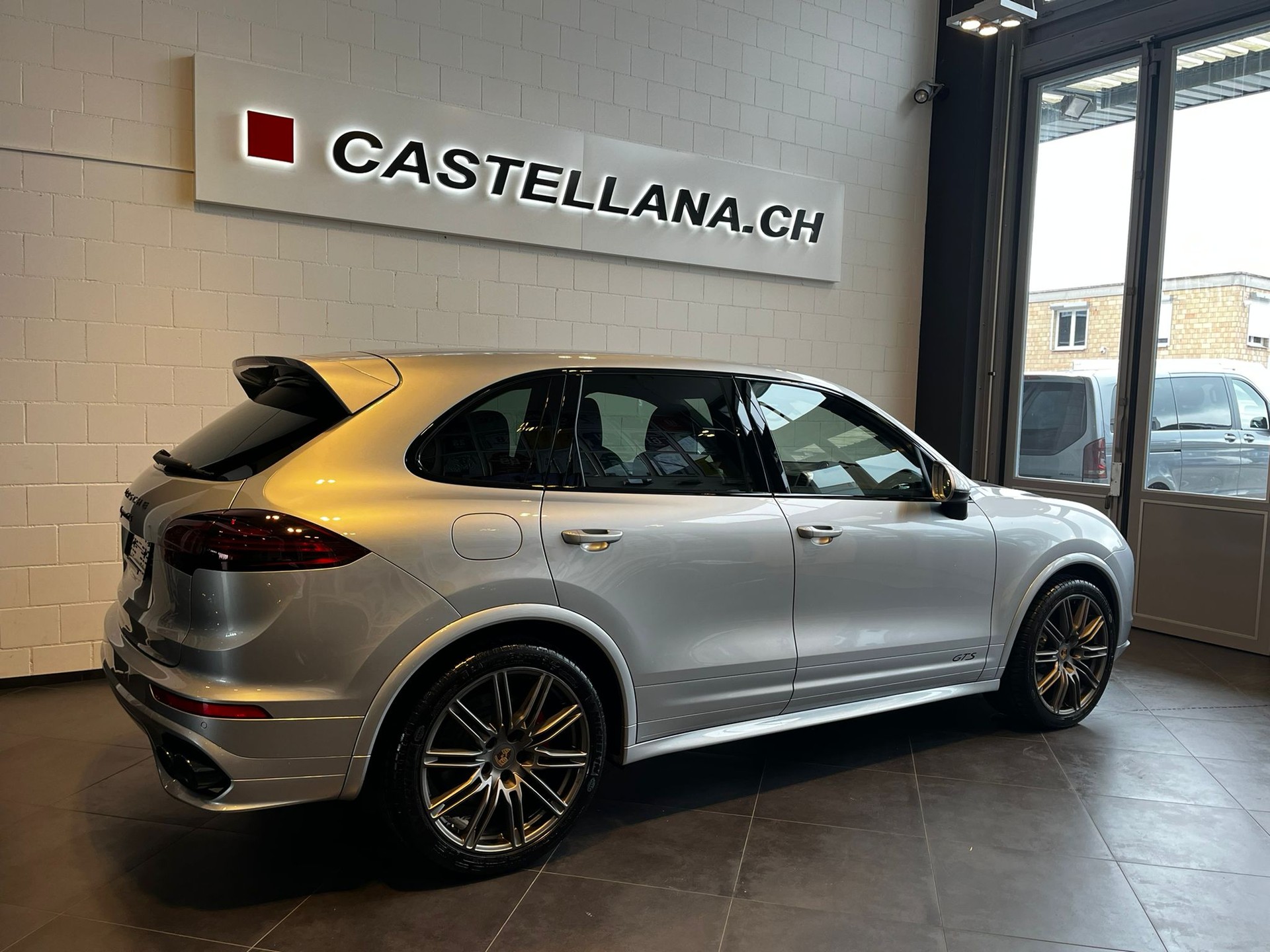 PORSCHE Cayenne GTS-image-5