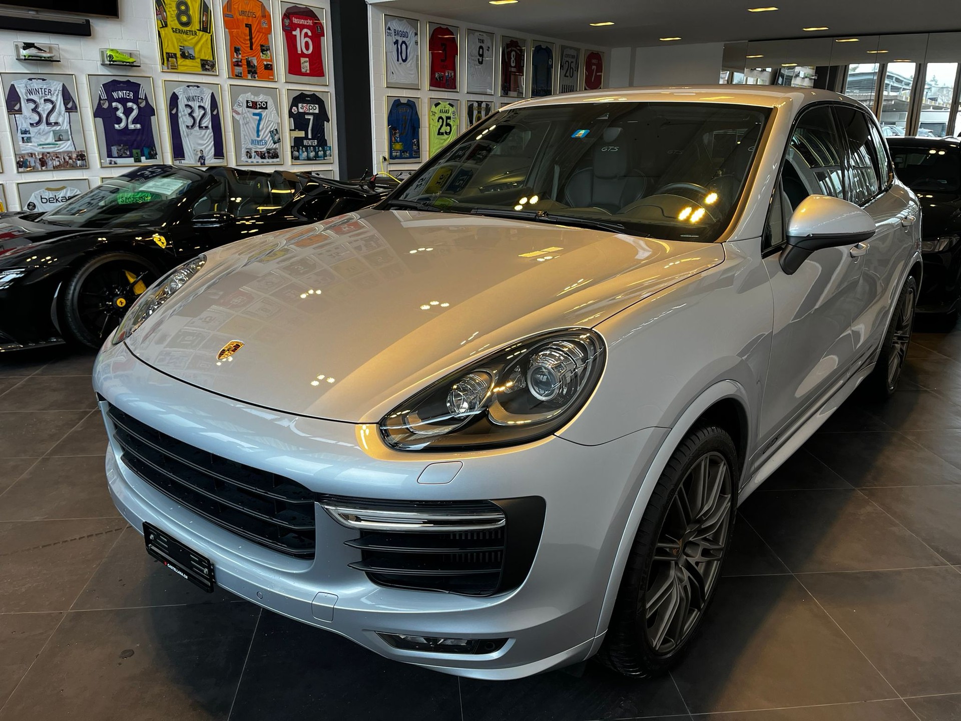PORSCHE Cayenne GTS-image-3