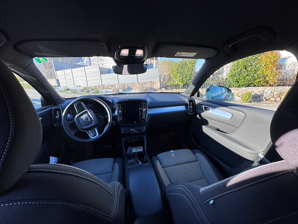 VOLVO XC40 2.0 B3 MH Core-image-4
