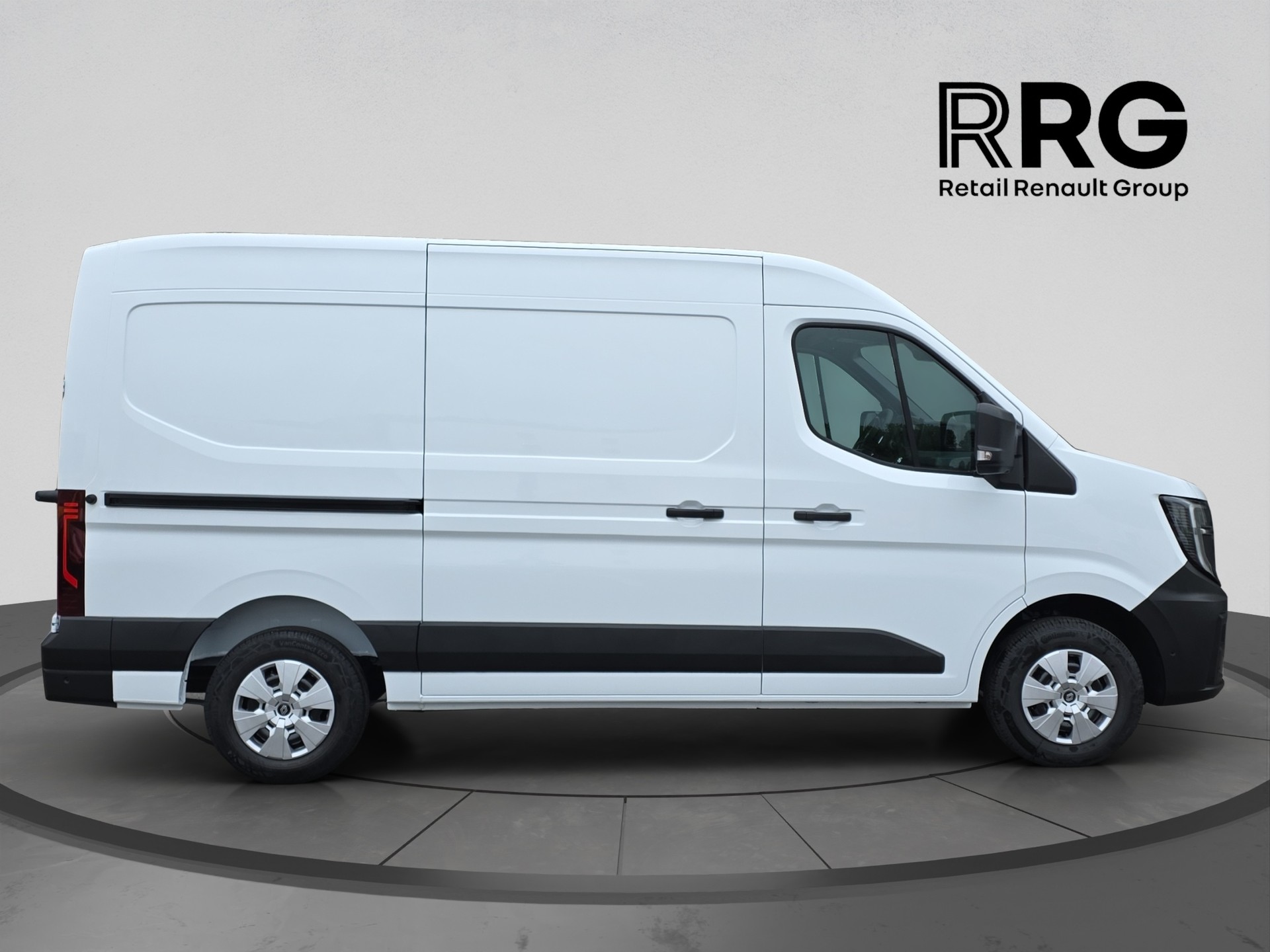 RENAULT Master T35 2.0 Blue dCi 150 L2H2 Automat-image-1