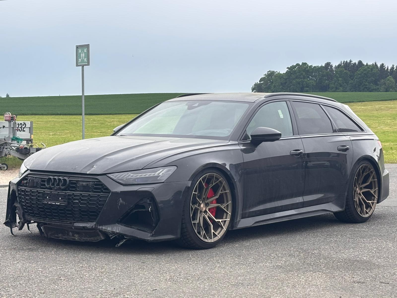 AUDI RS6 Avant 4.0 TFSI V8 quattro