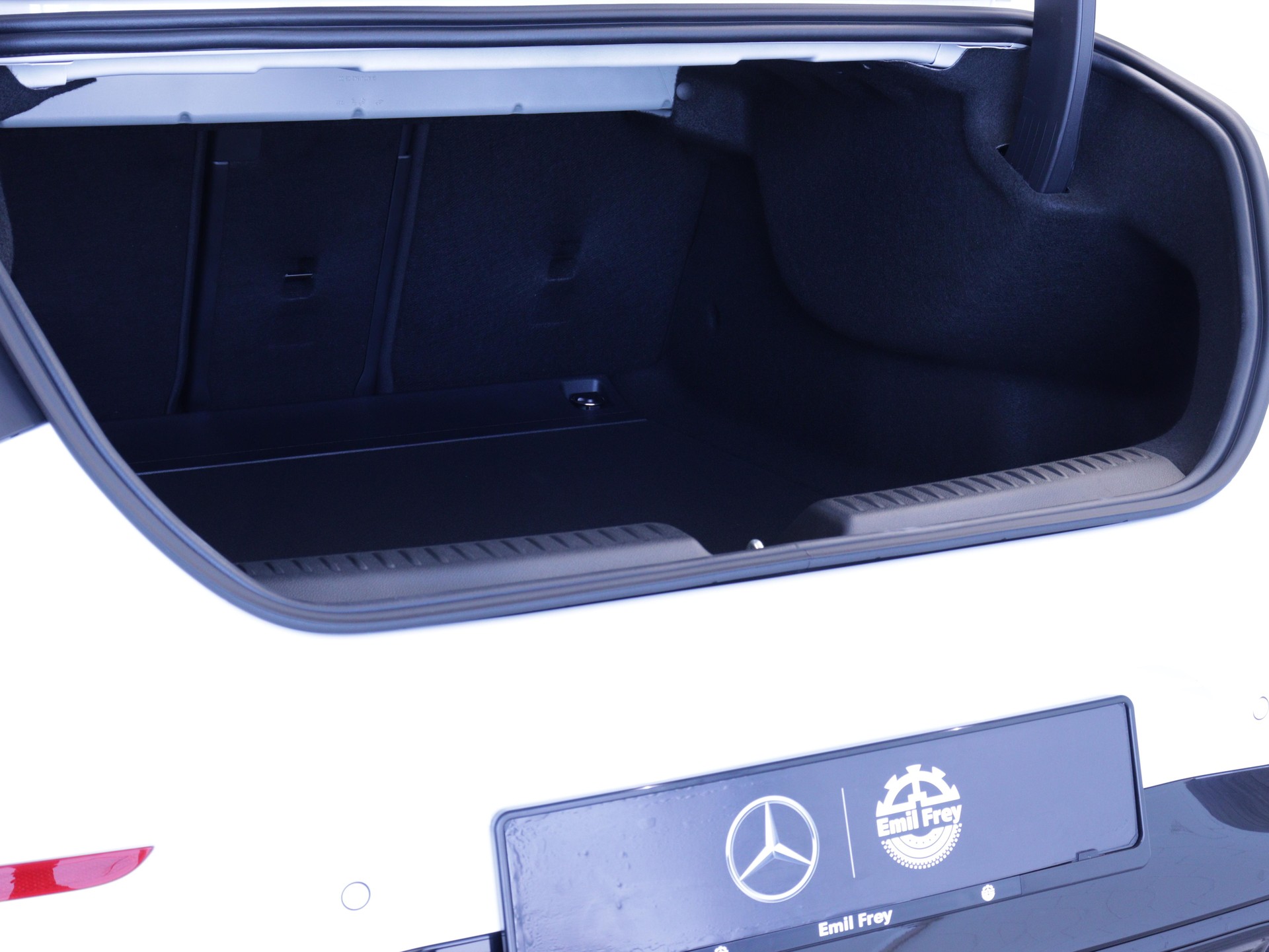 MERCEDES-BENZ CLA 220 AMG Line 4matic-image-13