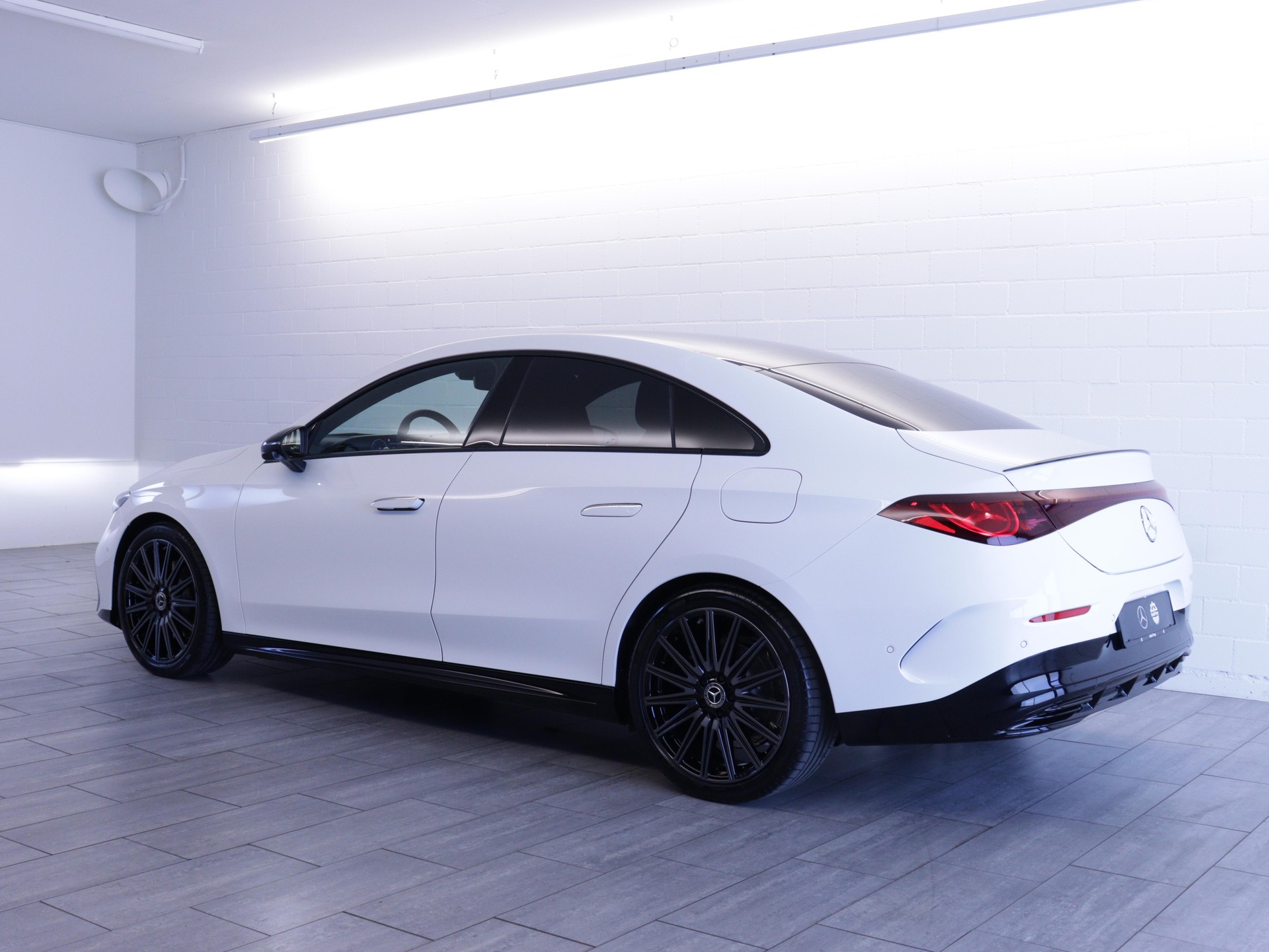 MERCEDES-BENZ CLA 220 AMG Line 4matic-image-2