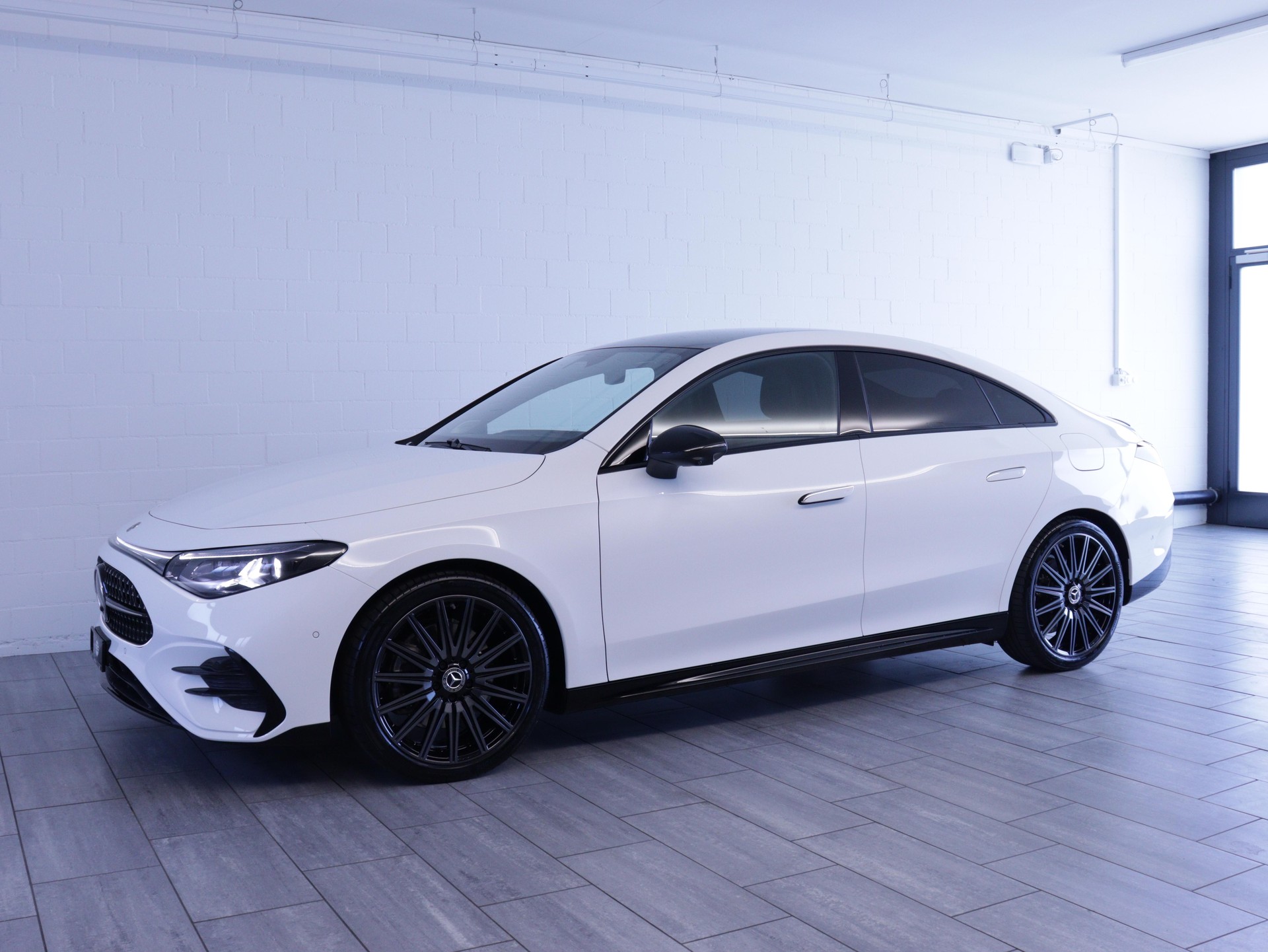 MERCEDES-BENZ CLA 220 AMG Line 4matic-image-1