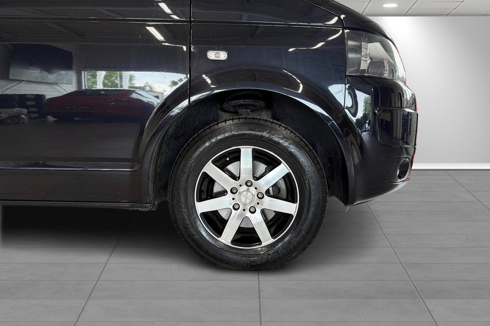 VW T5 Multivan 2.0 TDI CR Startline-showroom-element-3